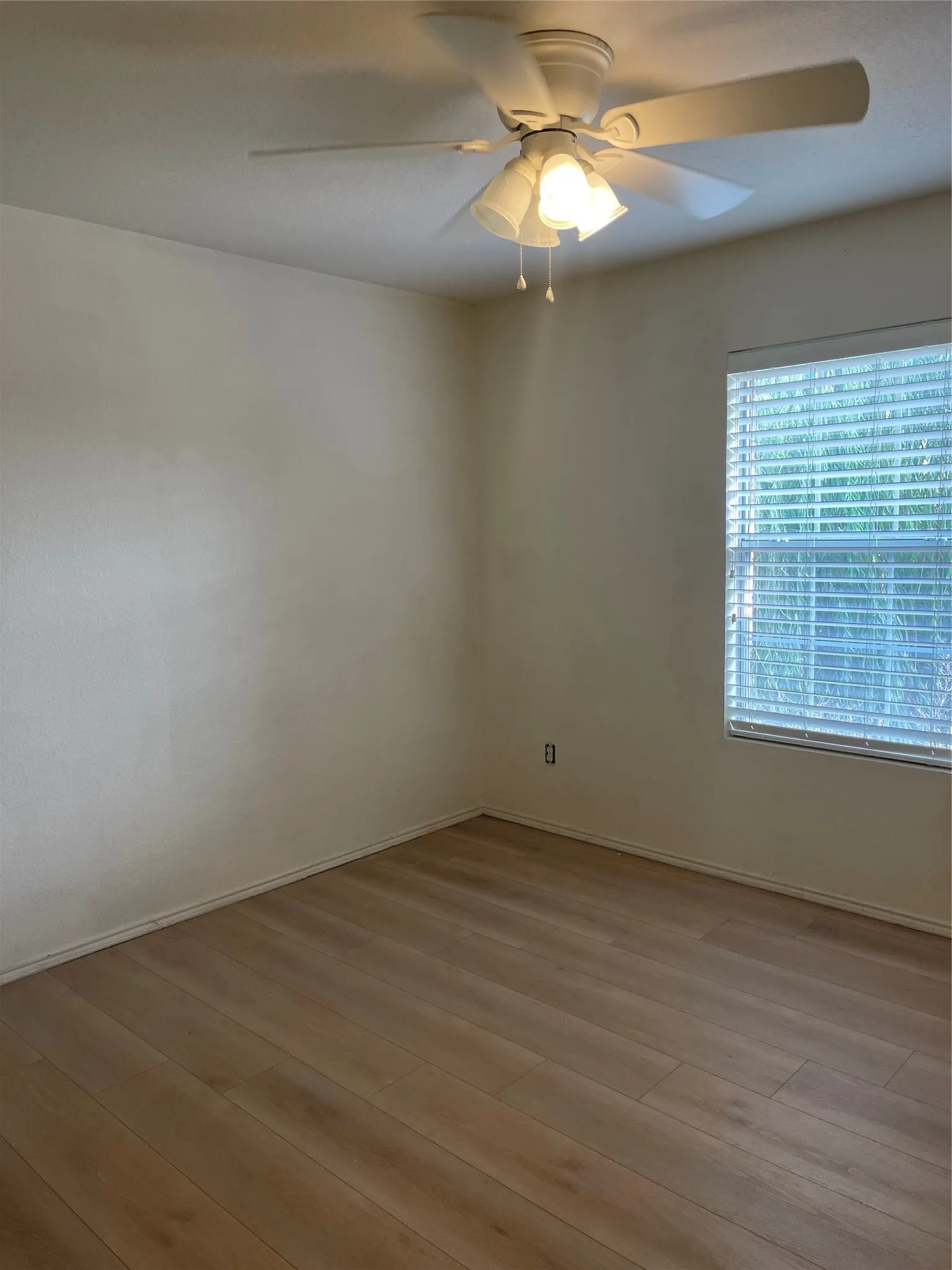 Single Family Residence For Rent in Denton County , 1421 Puerto Lago Drive, Little Elm, Texas 75068, 4 Bedroom, 3 Bathroom, 2 Garage spaces, 2,228 Sqft, built in 2006, mls#21321673, Real Estate Agent in Little Elm, Homes For Rent in Denton county, Homes For Rent in Little Elm, Realtor in Little Elm Texas, Real Estate Brokerage Independent Realty Texas, Luminita Cordes Realtor