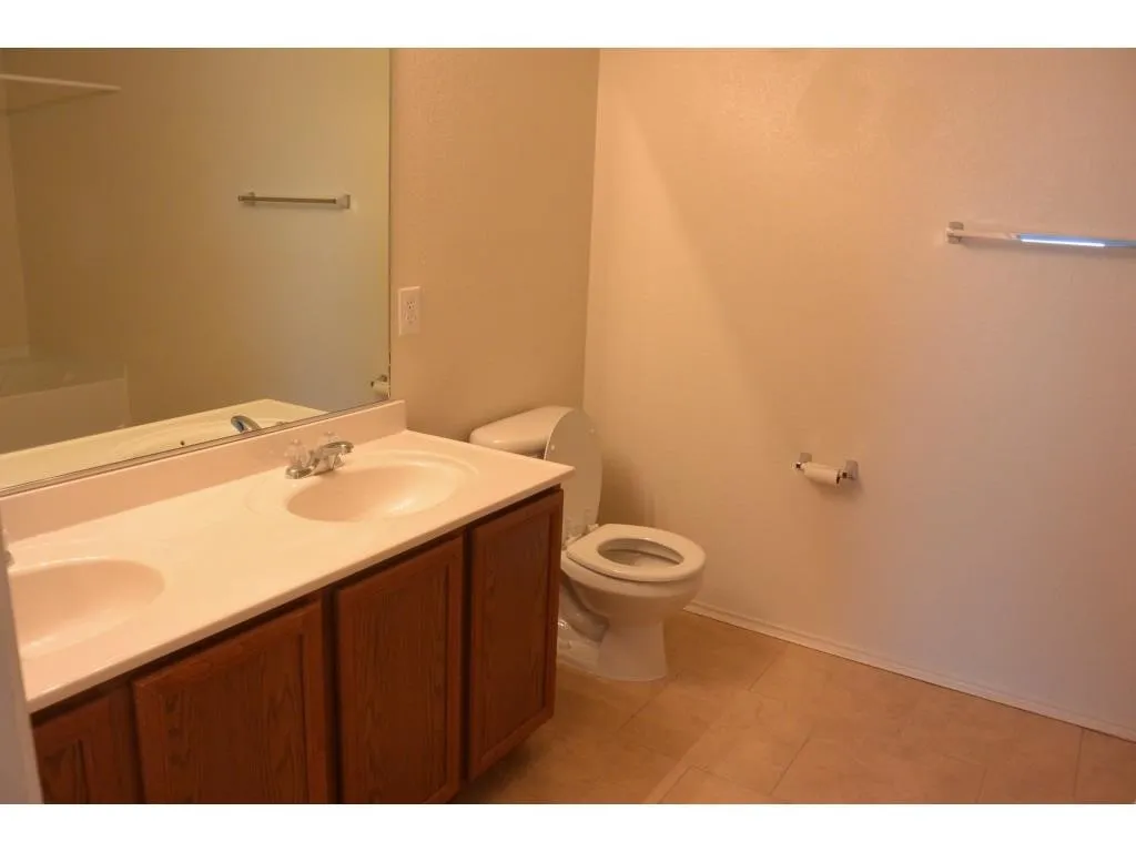 Single Family Residence For Rent in Denton County , 1421 Puerto Lago Drive, Little Elm, Texas 75068, 4 Bedroom, 3 Bathroom, 2 Garage spaces, 2,228 Sqft, built in 2006, mls#21321673, Real Estate Agent in Little Elm, Homes For Rent in Denton county, Homes For Rent in Little Elm, Realtor in Little Elm Texas, Real Estate Brokerage Independent Realty Texas, Luminita Cordes Realtor