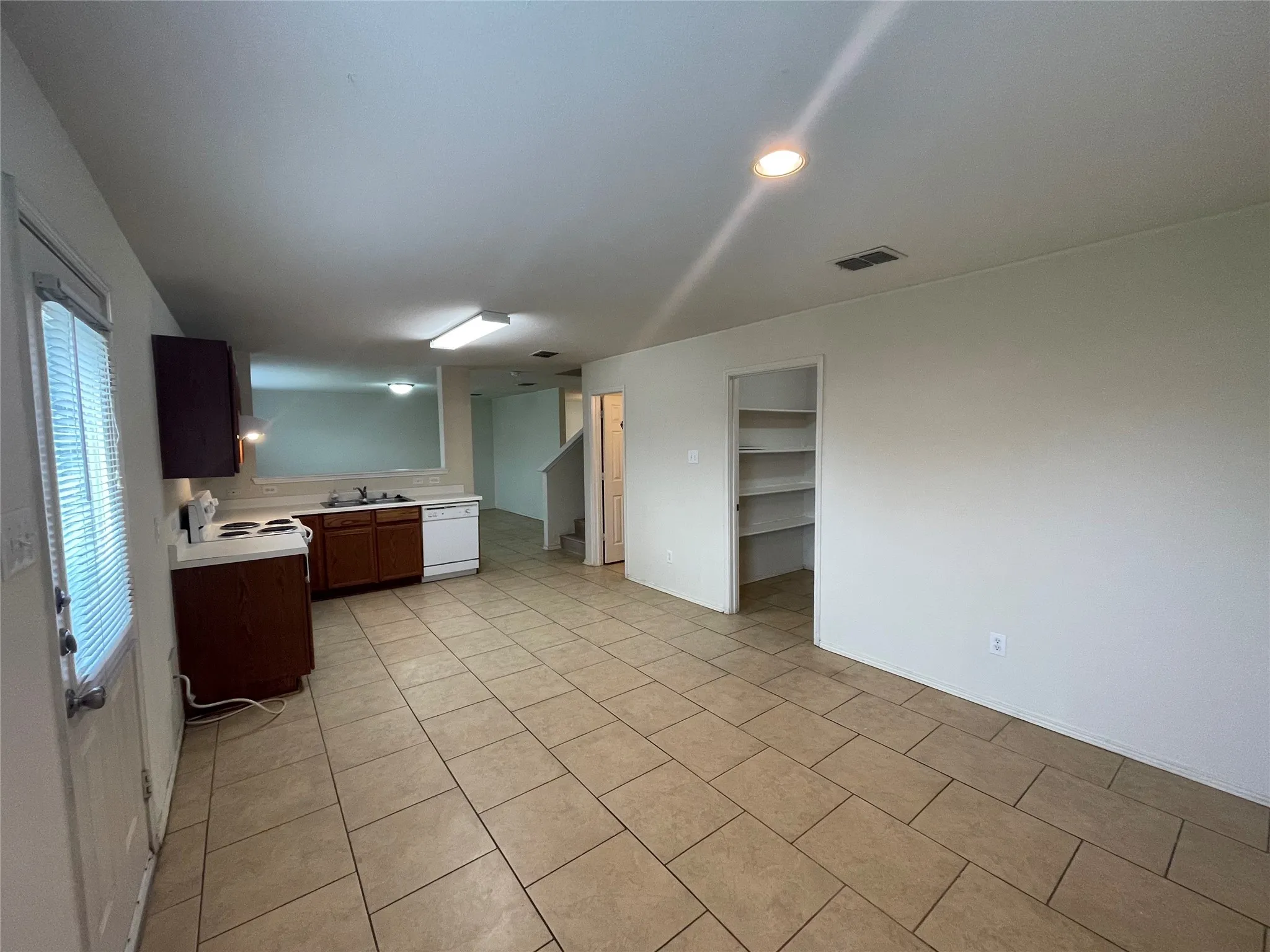 Single Family Residence For Rent in Denton County , 1421 Puerto Lago Drive, Little Elm, Texas 75068, 4 Bedroom, 3 Bathroom, 2 Garage spaces, 2,228 Sqft, built in 2006, mls#21321673, Real Estate Agent in Little Elm, Homes For Rent in Denton county, Homes For Rent in Little Elm, Realtor in Little Elm Texas, Real Estate Brokerage Independent Realty Texas, Luminita Cordes Realtor