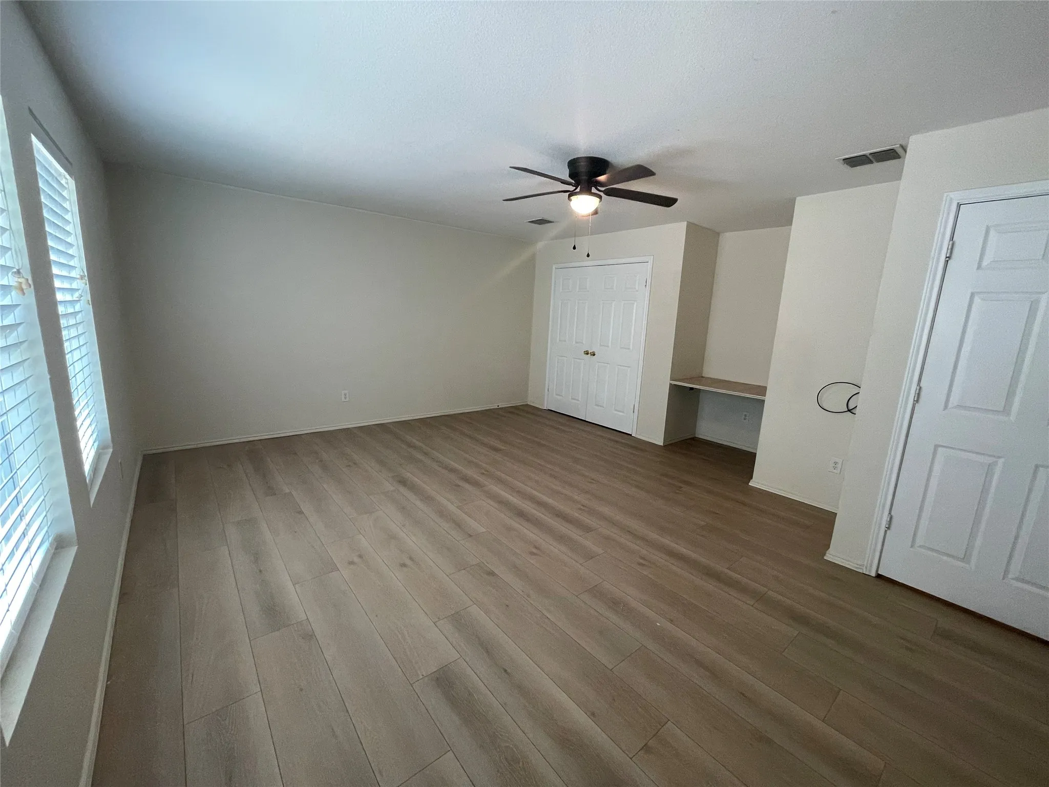 Single Family Residence For Rent in Denton County , 1421 Puerto Lago Drive, Little Elm, Texas 75068, 4 Bedroom, 3 Bathroom, 2 Garage spaces, 2,228 Sqft, built in 2006, mls#21321673, Real Estate Agent in Little Elm, Homes For Rent in Denton county, Homes For Rent in Little Elm, Realtor in Little Elm Texas, Real Estate Brokerage Independent Realty Texas, Luminita Cordes Realtor
