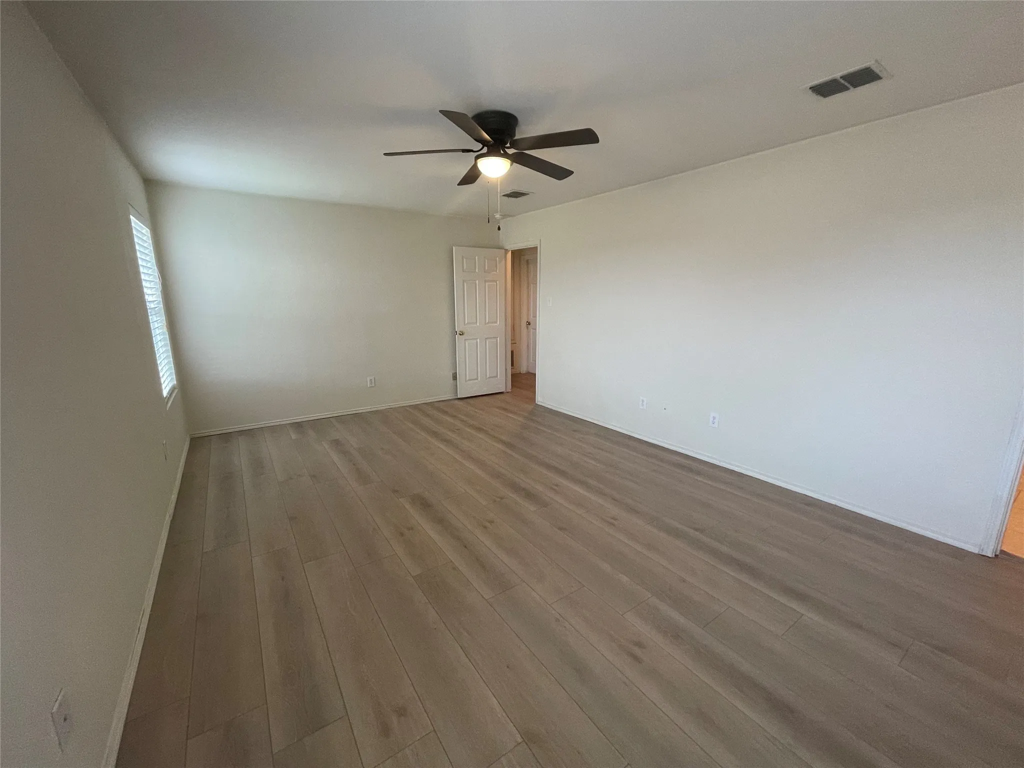 Single Family Residence For Rent in Denton County , 1421 Puerto Lago Drive, Little Elm, Texas 75068, 4 Bedroom, 3 Bathroom, 2 Garage spaces, 2,228 Sqft, built in 2006, mls#21321673, Real Estate Agent in Little Elm, Homes For Rent in Denton county, Homes For Rent in Little Elm, Realtor in Little Elm Texas, Real Estate Brokerage Independent Realty Texas, Luminita Cordes Realtor