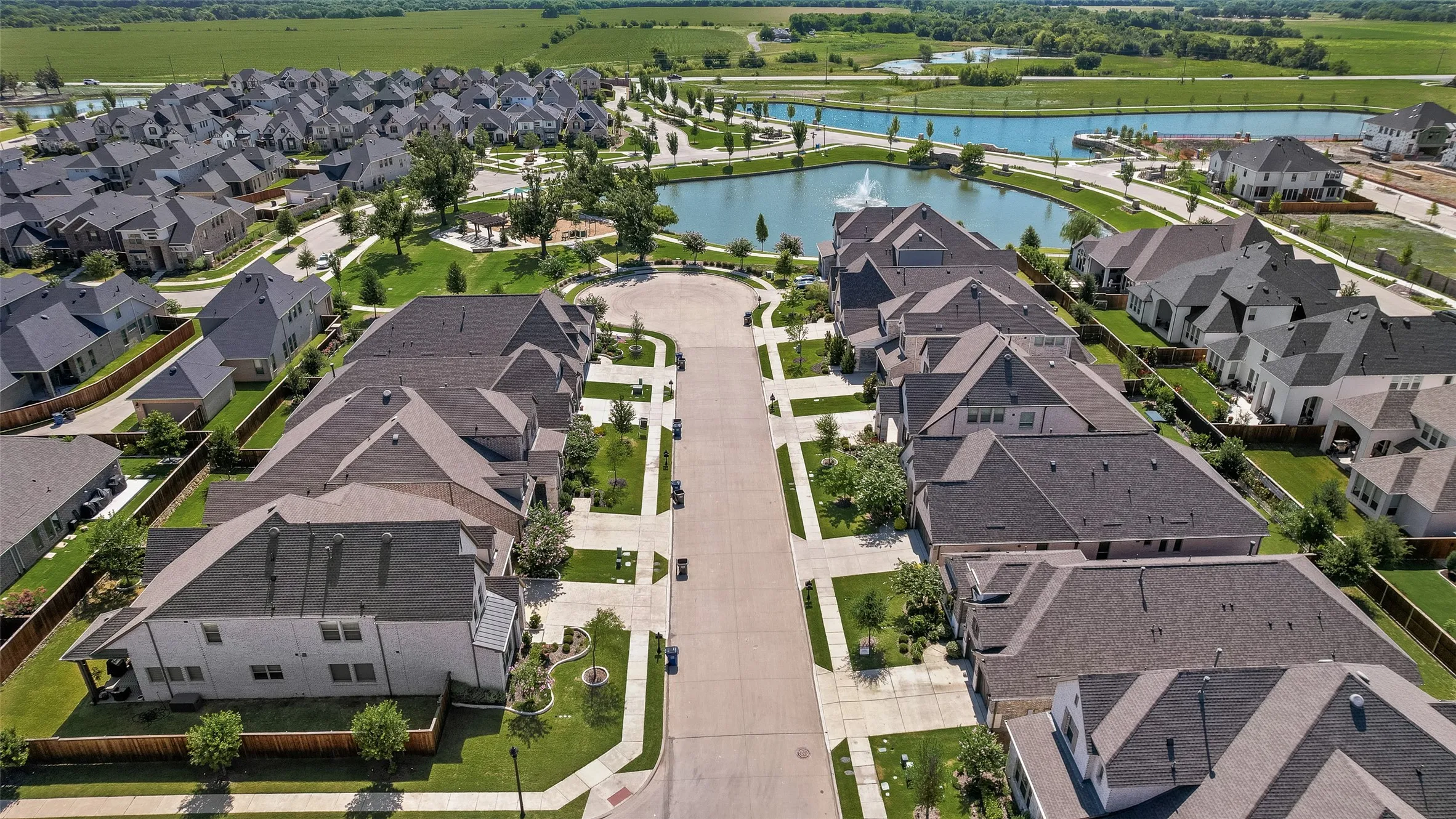Walking distance to community pond, trails, and parks! 18 catch and release ponds throughout the community!!