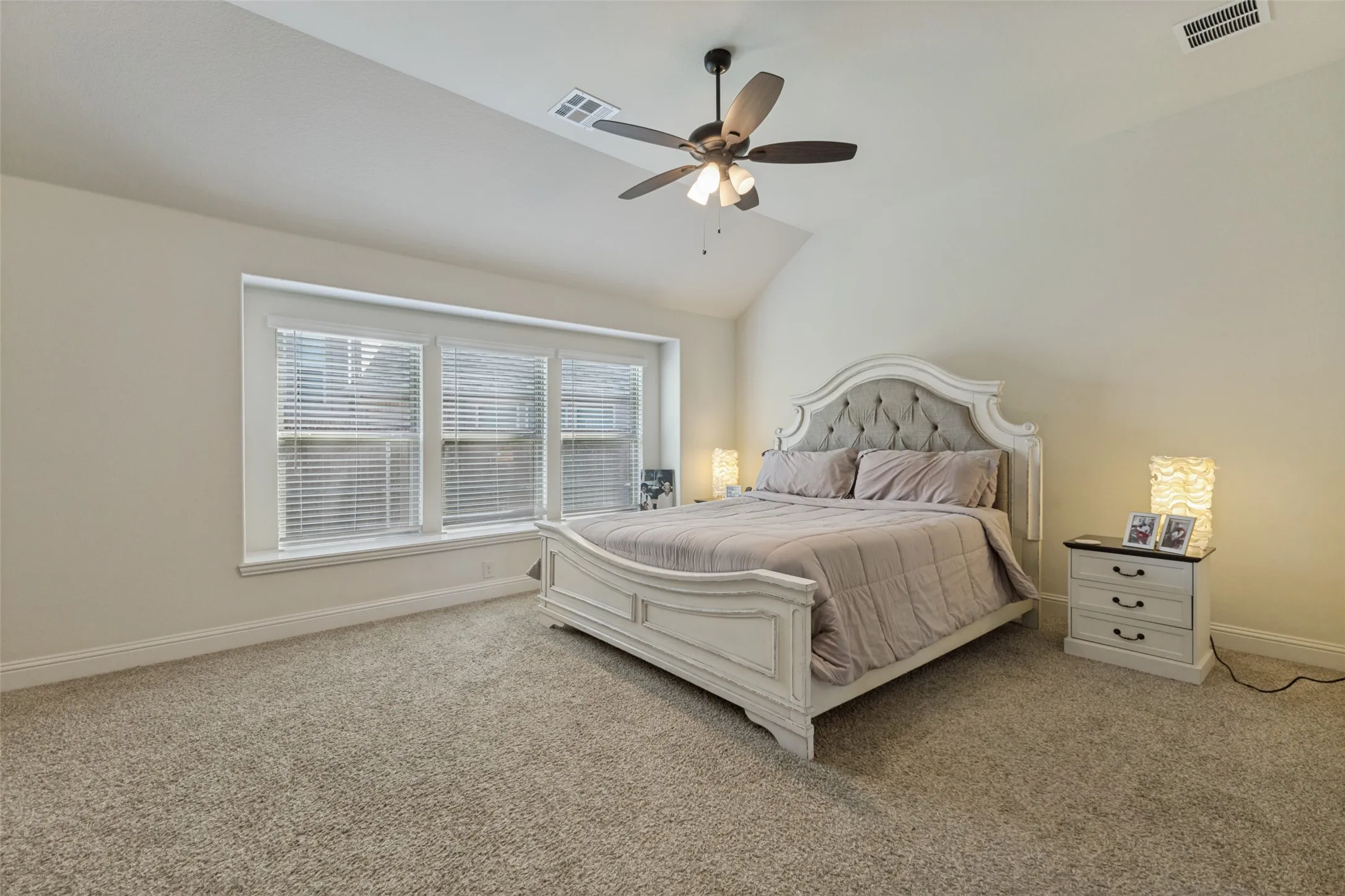 Single Family Residence For Sale in Dallas County , 127 Woodlands Way, Balch Springs, Texas 75181, 4 Bedroom, 3 Bathroom, 2 Garage spaces, 2,459 Sqft, built in 2023, mls#21321685, Real Estate Agent in Balch Springs, Homes For Sale in Dallas county, Homes For Sale in Balch Springs, Realtor in Balch Springs Texas, Real Estate Brokerage Independent Realty Texas, Luminita Cordes Realtor