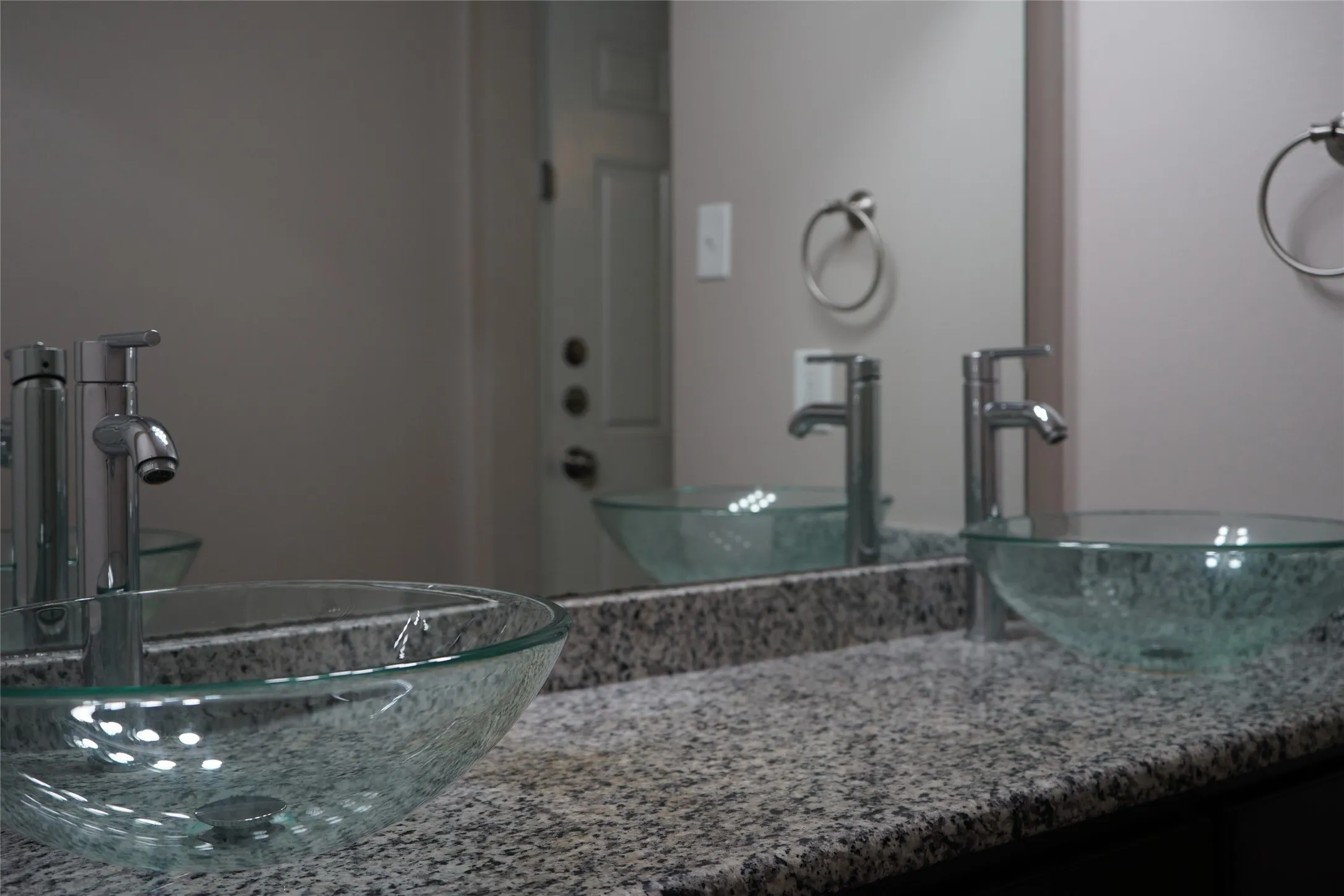 Updated bowl sinks