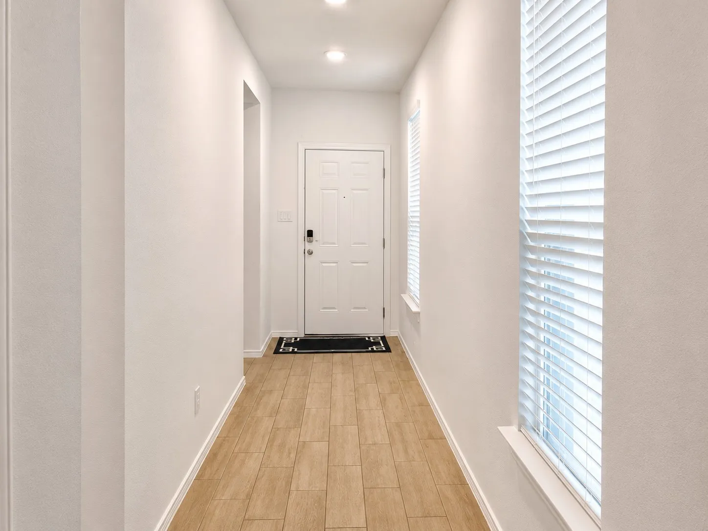 Single Family Residence For Sale in Collin County , 432 Silent Pond Park, Lavon, Texas 75166, 3 Bedroom, 2 Bathroom, 2 Garage spaces, 1,676 Sqft, built in 2023, mls#21321648, Real Estate Agent in Lavon, Homes For Sale in Collin county, Homes For Sale in Lavon, Realtor in Lavon Texas, Real Estate Brokerage Independent Realty Texas, Luminita Cordes Realtor