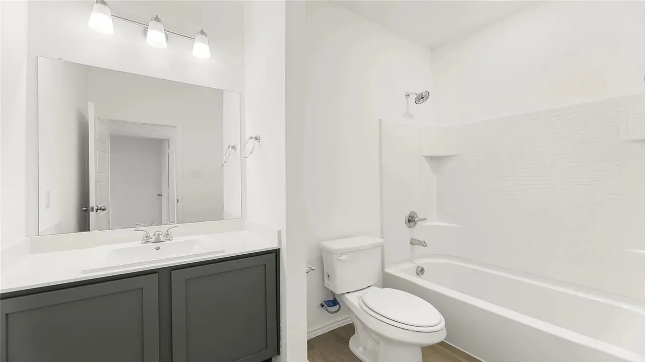 Single Family Residence For Sale in Collin County , 432 Silent Pond Park, Lavon, Texas 75166, 3 Bedroom, 2 Bathroom, 2 Garage spaces, 1,676 Sqft, built in 2023, mls#21321648, Real Estate Agent in Lavon, Homes For Sale in Collin county, Homes For Sale in Lavon, Realtor in Lavon Texas, Real Estate Brokerage Independent Realty Texas, Luminita Cordes Realtor