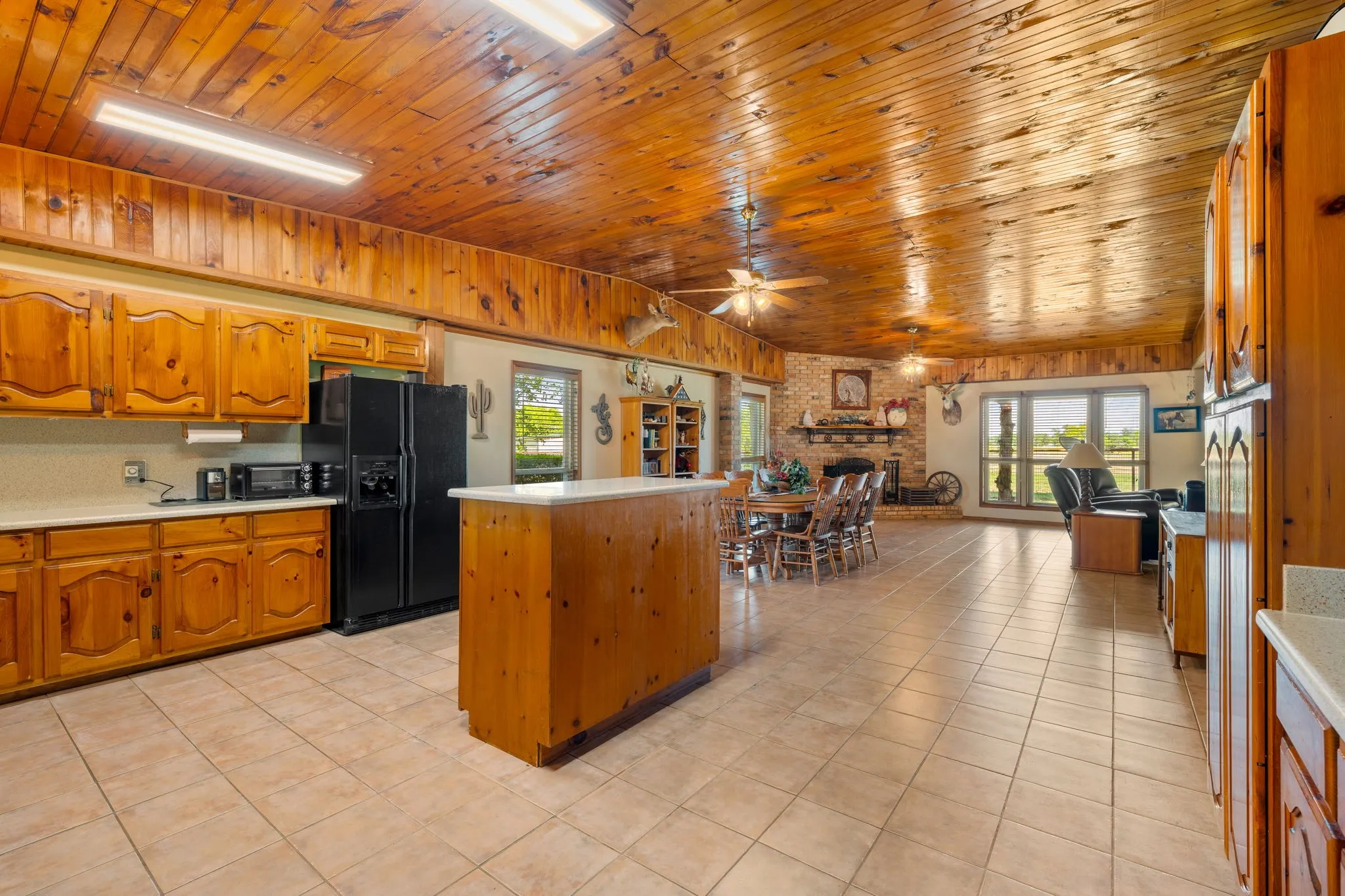 Farm For Sale in Kaufman County , 14054 County Road 352, Terrell, Texas 75161, 3 Bedroom, 3 Bathroom, Garage spaces, 2,400 Sqft, built in 1990, mls#21321278, Real Estate Agent in Terrell, Homes For Sale in Kaufman county, Homes For Sale in Terrell, Realtor in Terrell Texas, Real Estate Brokerage Independent Realty Texas, Luminita Cordes Realtor