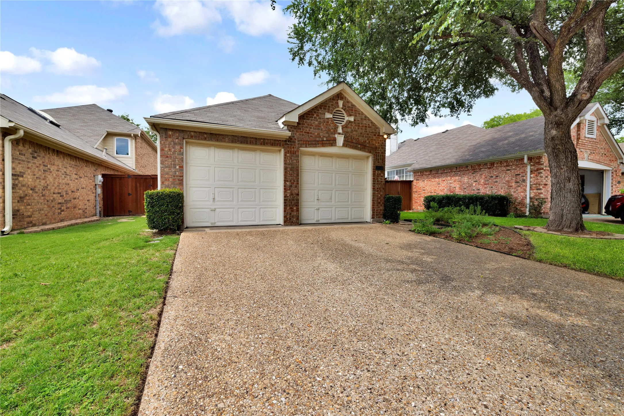 Single Family Residence For Rent in Collin County , 3116 Silver Springs Lane, Richardson, Texas 75082, 3 Bedroom, 2 Bathroom, 2 Garage spaces, 1,722 Sqft, built in 1986, mls#21321718, Real Estate Agent in Richardson, Homes For Rent in Collin county, Homes For Rent in Richardson, Realtor in Richardson Texas, Real Estate Brokerage Independent Realty Texas, Luminita Cordes Realtor