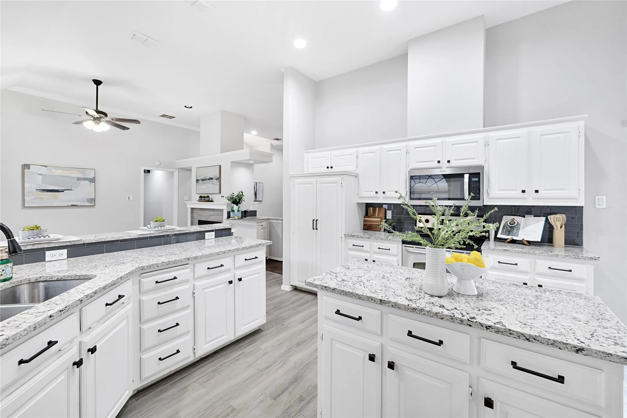 Single Family Residence For Rent in Collin County , 3116 Silver Springs Lane, Richardson, Texas 75082, 3 Bedroom, 2 Bathroom, 2 Garage spaces, 1,722 Sqft, built in 1986, mls#21321718, Real Estate Agent in Richardson, Homes For Rent in Collin county, Homes For Rent in Richardson, Realtor in Richardson Texas, Real Estate Brokerage Independent Realty Texas, Luminita Cordes Realtor
