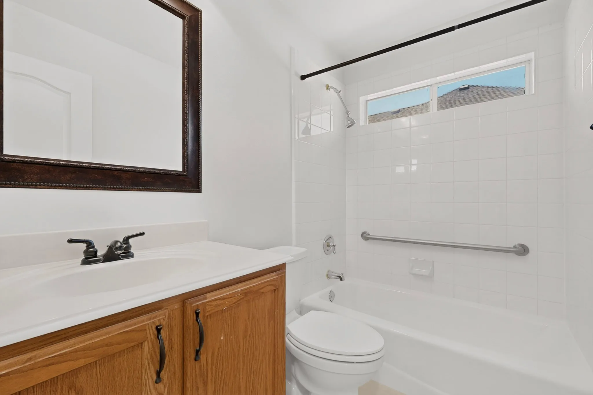 Single Family Residence For Sale in Denton County , 9516 Grandview Drive, Denton, Texas 76207, 2 Bedroom, 2 Bathroom, 2 Garage spaces, 1,834 Sqft, built in 2001, mls#21319400, Real Estate Agent in Denton, Homes For Sale in Denton county, Homes For Sale in Denton, Realtor in Denton Texas, Real Estate Brokerage Independent Realty Texas, Luminita Cordes Realtor