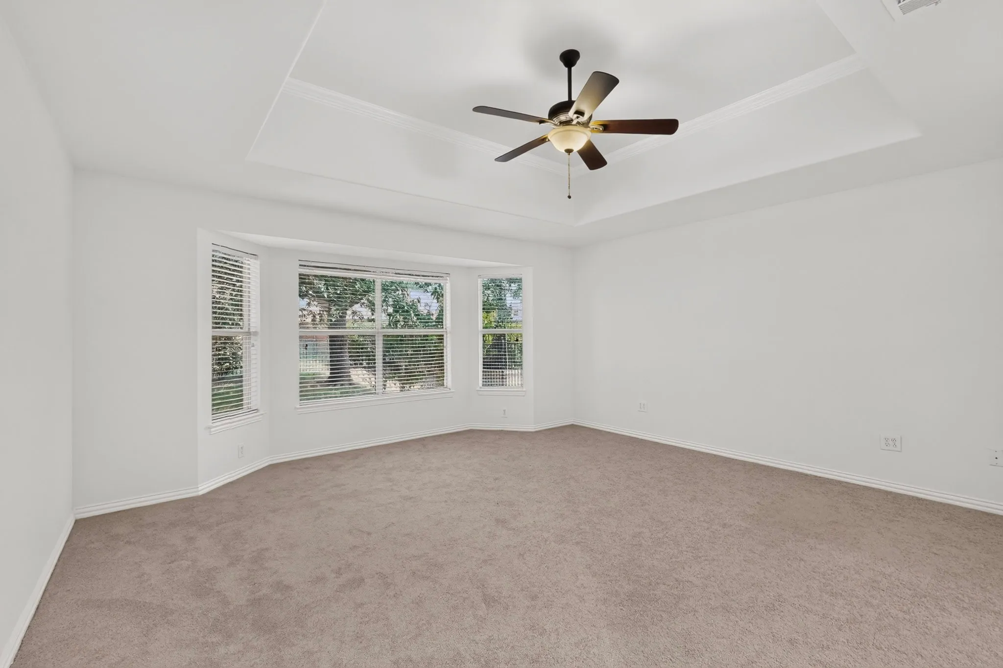 Single Family Residence For Sale in Denton County , 9516 Grandview Drive, Denton, Texas 76207, 2 Bedroom, 2 Bathroom, 2 Garage spaces, 1,834 Sqft, built in 2001, mls#21319400, Real Estate Agent in Denton, Homes For Sale in Denton county, Homes For Sale in Denton, Realtor in Denton Texas, Real Estate Brokerage Independent Realty Texas, Luminita Cordes Realtor