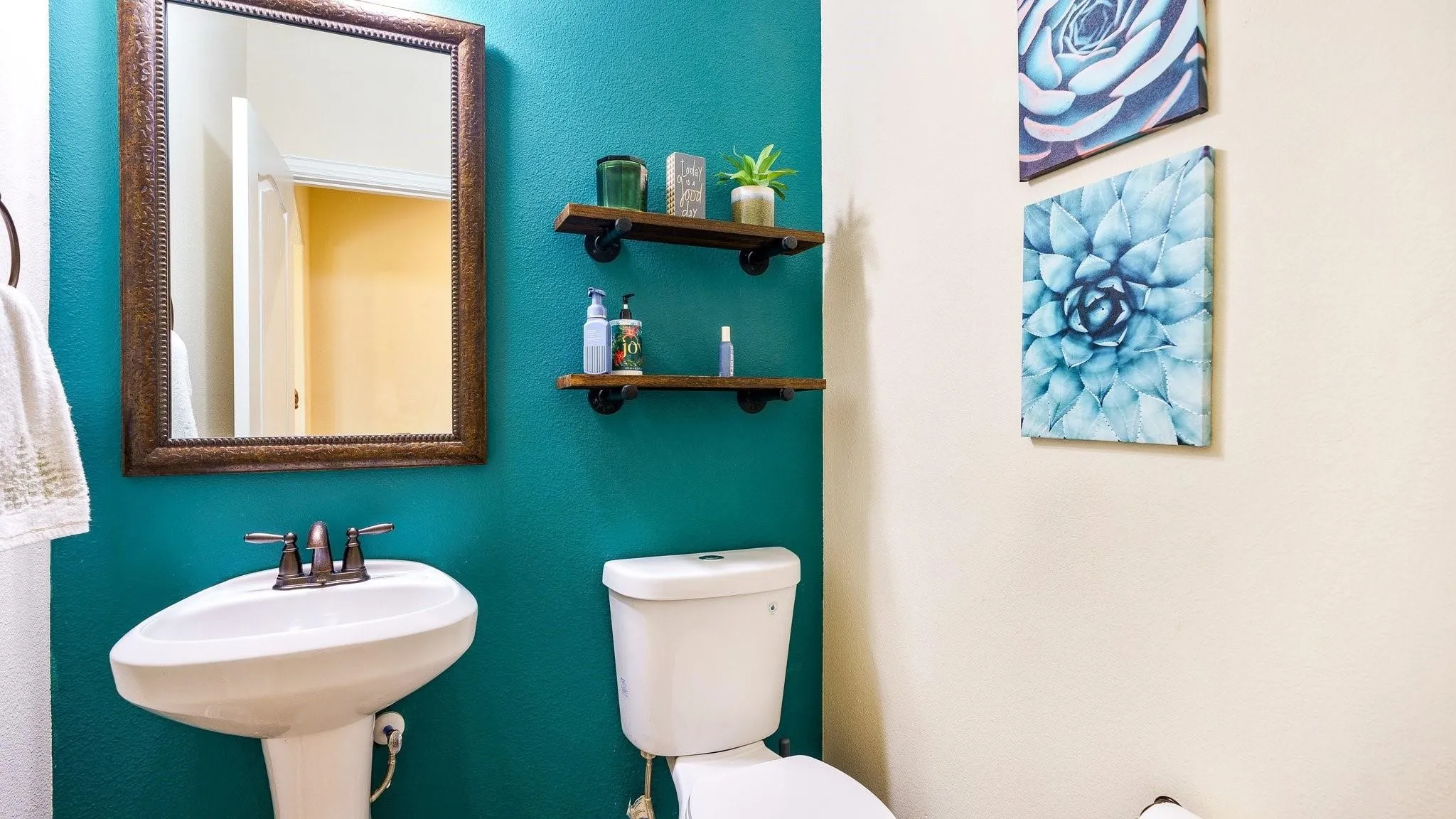 Single Family Residence For Sale in Tarrant County , 4328 Oak Chase Drive, Fort Worth, Texas 76244, 5 Bedroom, 4 Bathroom, 2 Garage spaces, 3,729 Sqft, built in 2015, mls#21320129, Real Estate Agent in Fort Worth, Homes For Sale in Tarrant county, Homes For Sale in Fort Worth, Realtor in Fort Worth Texas, Real Estate Brokerage Independent Realty Texas, Luminita Cordes Realtor