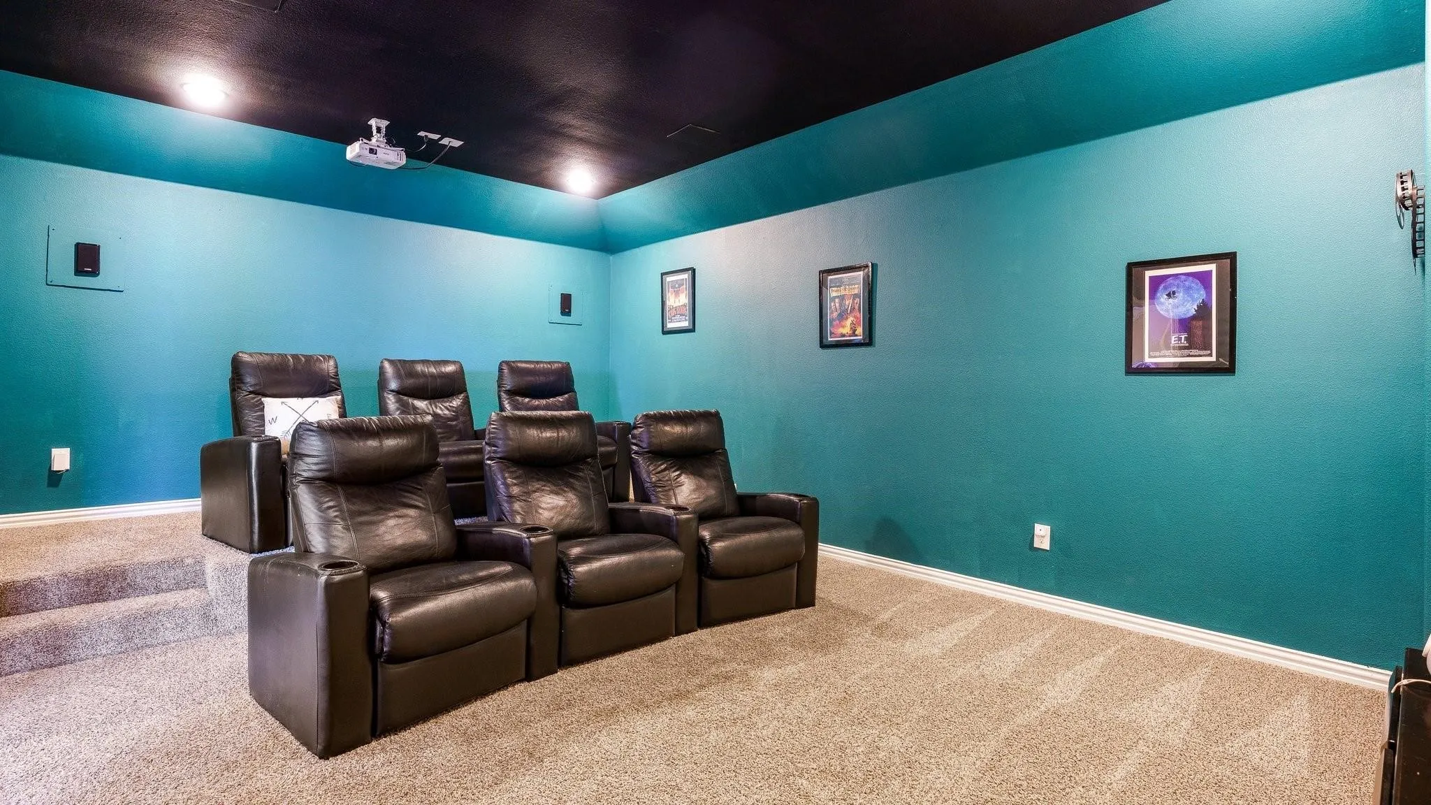 Single Family Residence For Sale in Tarrant County , 4328 Oak Chase Drive, Fort Worth, Texas 76244, 5 Bedroom, 4 Bathroom, 2 Garage spaces, 3,729 Sqft, built in 2015, mls#21320129, Real Estate Agent in Fort Worth, Homes For Sale in Tarrant county, Homes For Sale in Fort Worth, Realtor in Fort Worth Texas, Real Estate Brokerage Independent Realty Texas, Luminita Cordes Realtor
