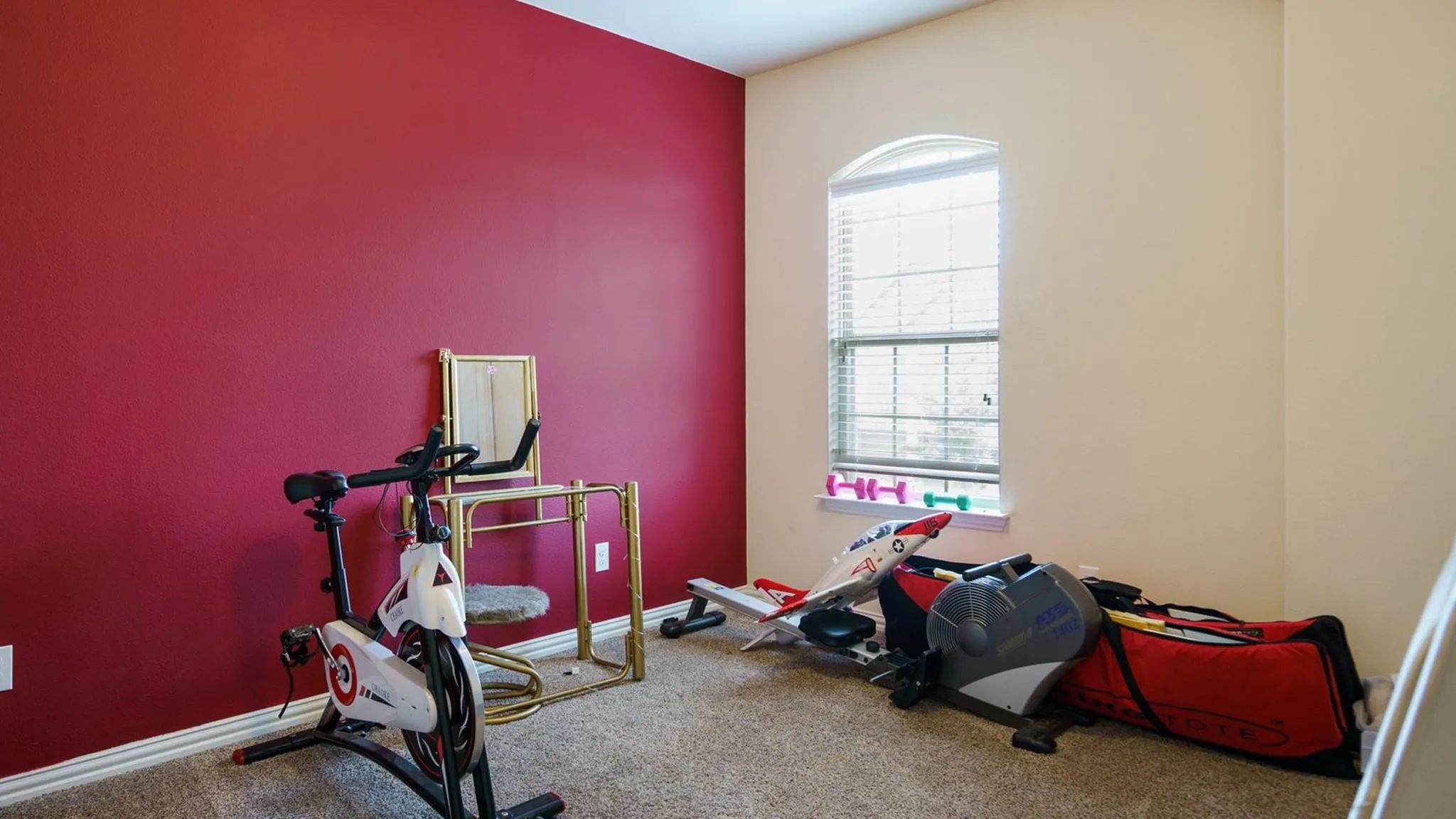 Single Family Residence For Sale in Tarrant County , 4328 Oak Chase Drive, Fort Worth, Texas 76244, 5 Bedroom, 4 Bathroom, 2 Garage spaces, 3,729 Sqft, built in 2015, mls#21320129, Real Estate Agent in Fort Worth, Homes For Sale in Tarrant county, Homes For Sale in Fort Worth, Realtor in Fort Worth Texas, Real Estate Brokerage Independent Realty Texas, Luminita Cordes Realtor