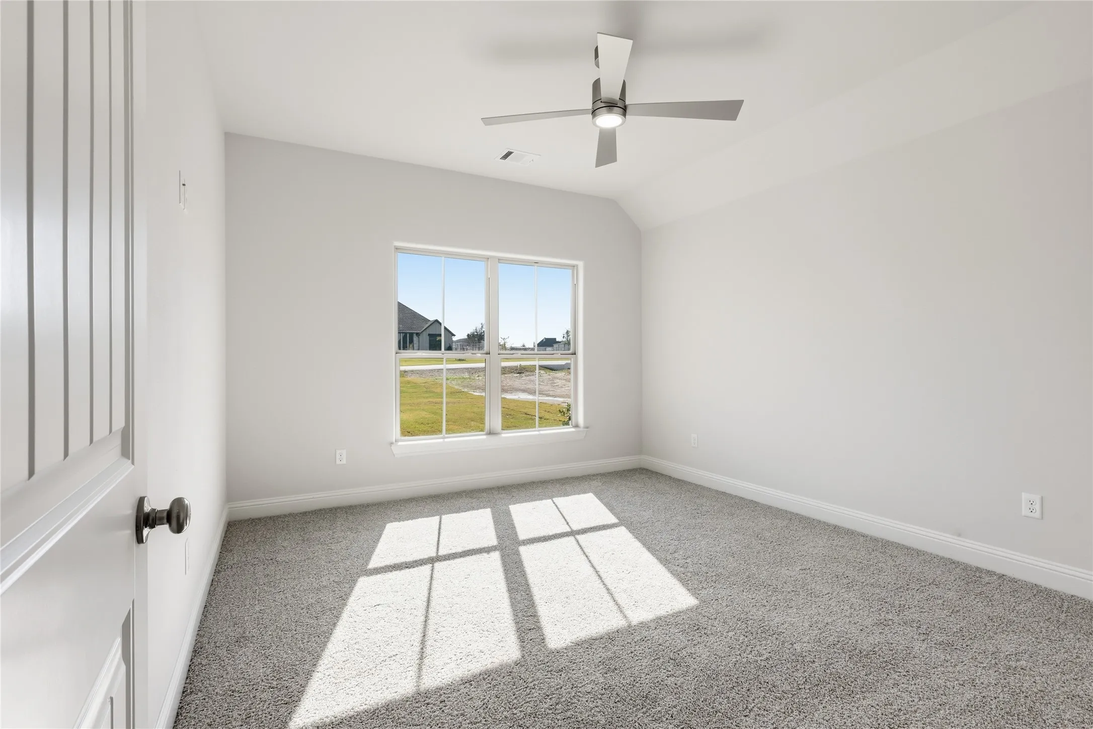 Single Family Residence For Sale in Parker County , 1061 Uplift Drive, Weatherford, Texas 76087, 4 Bedroom, 3 Bathroom, 3 Garage spaces, 2,469 Sqft, built in 2025, mls#21320875, Real Estate Agent in Weatherford, Homes For Sale in Parker county, Homes For Sale in Weatherford, Realtor in Weatherford Texas, Real Estate Brokerage Independent Realty Texas, Luminita Cordes Realtor
