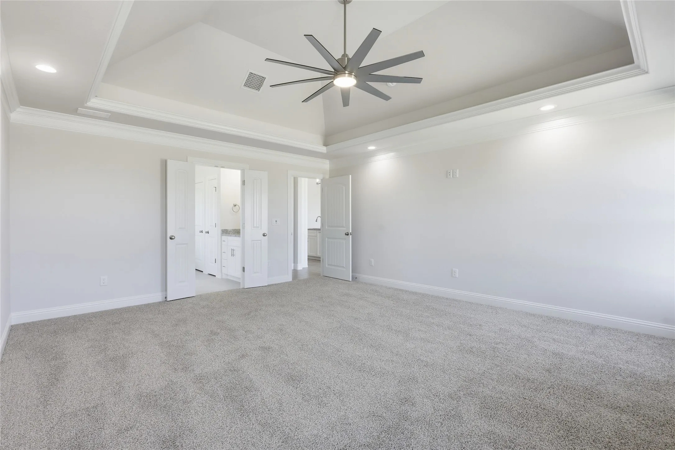 Single Family Residence For Sale in Parker County , 1061 Uplift Drive, Weatherford, Texas 76087, 4 Bedroom, 3 Bathroom, 3 Garage spaces, 2,469 Sqft, built in 2025, mls#21320875, Real Estate Agent in Weatherford, Homes For Sale in Parker county, Homes For Sale in Weatherford, Realtor in Weatherford Texas, Real Estate Brokerage Independent Realty Texas, Luminita Cordes Realtor