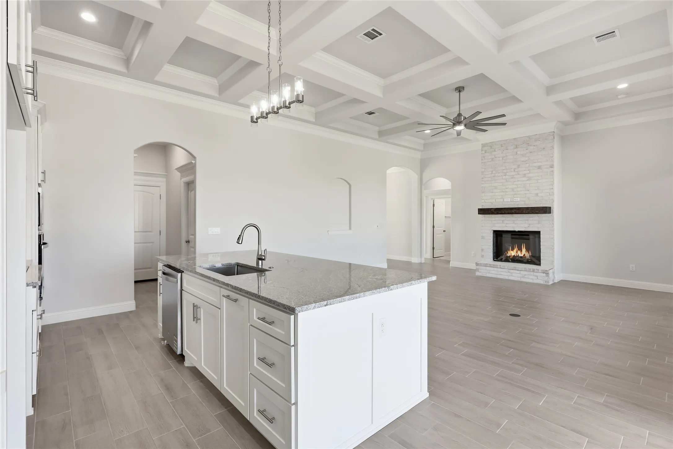 Single Family Residence For Sale in Parker County , 1061 Uplift Drive, Weatherford, Texas 76087, 4 Bedroom, 3 Bathroom, 3 Garage spaces, 2,469 Sqft, built in 2025, mls#21320875, Real Estate Agent in Weatherford, Homes For Sale in Parker county, Homes For Sale in Weatherford, Realtor in Weatherford Texas, Real Estate Brokerage Independent Realty Texas, Luminita Cordes Realtor