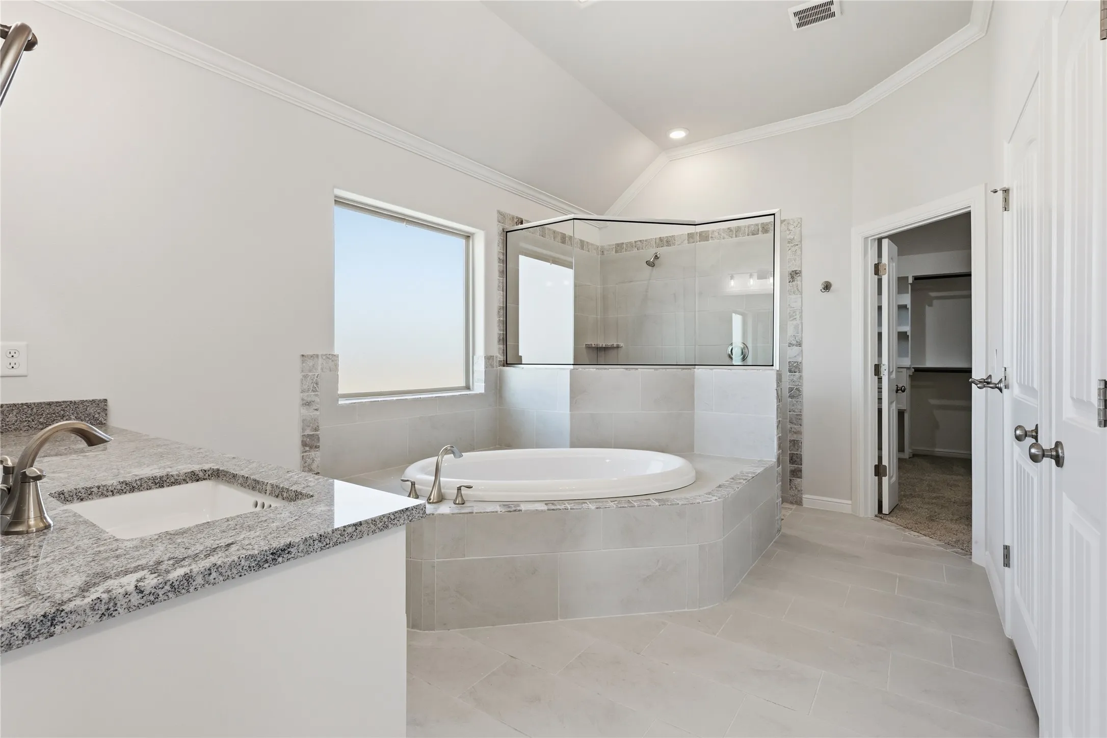 Single Family Residence For Sale in Parker County , 1061 Uplift Drive, Weatherford, Texas 76087, 4 Bedroom, 3 Bathroom, 3 Garage spaces, 2,469 Sqft, built in 2025, mls#21320875, Real Estate Agent in Weatherford, Homes For Sale in Parker county, Homes For Sale in Weatherford, Realtor in Weatherford Texas, Real Estate Brokerage Independent Realty Texas, Luminita Cordes Realtor
