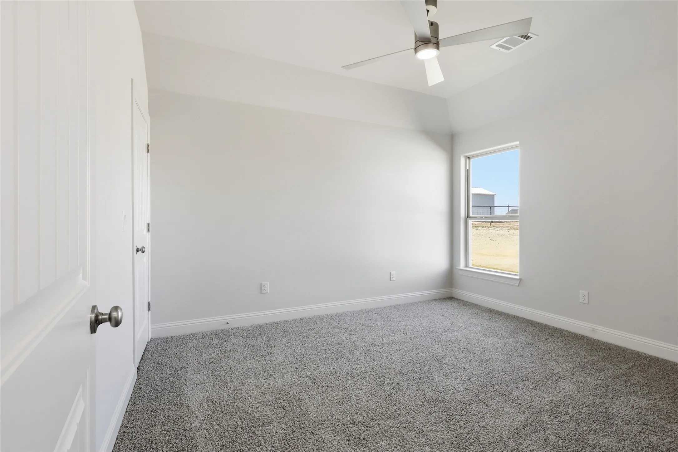Single Family Residence For Sale in Parker County , 1061 Uplift Drive, Weatherford, Texas 76087, 4 Bedroom, 3 Bathroom, 3 Garage spaces, 2,469 Sqft, built in 2025, mls#21320875, Real Estate Agent in Weatherford, Homes For Sale in Parker county, Homes For Sale in Weatherford, Realtor in Weatherford Texas, Real Estate Brokerage Independent Realty Texas, Luminita Cordes Realtor