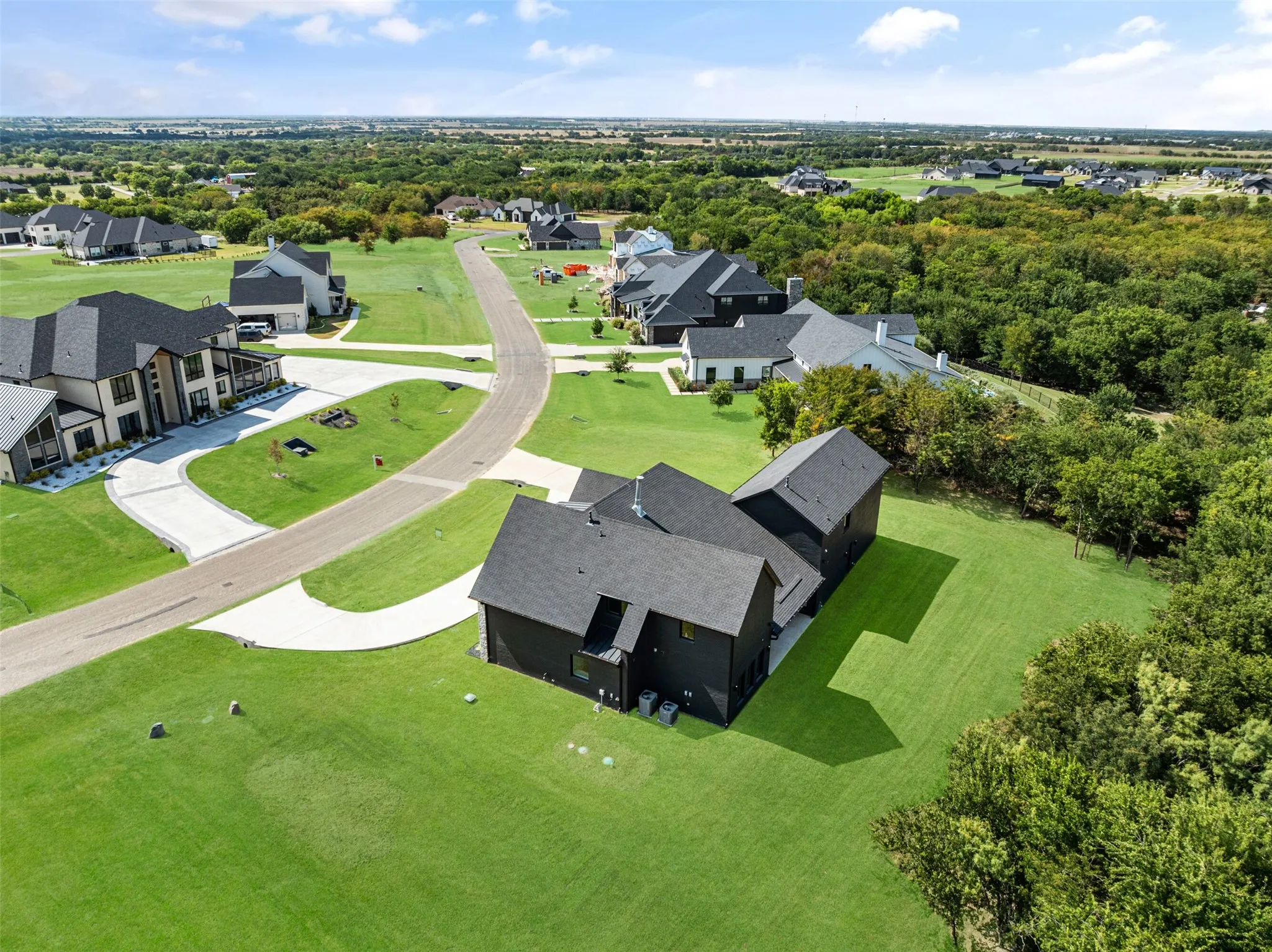 Single Family Residence For Sale in Grayson County , 1973 Carter Lane, Gunter, Texas 75058, 5 Bedroom, 5 Bathroom, 3 Garage spaces, 4,262 Sqft, built in 2024, mls#21321711, Real Estate Agent in Gunter, Homes For Sale in Grayson county, Homes For Sale in Gunter, Realtor in Gunter Texas, Real Estate Brokerage Independent Realty Texas, Luminita Cordes Realtor
