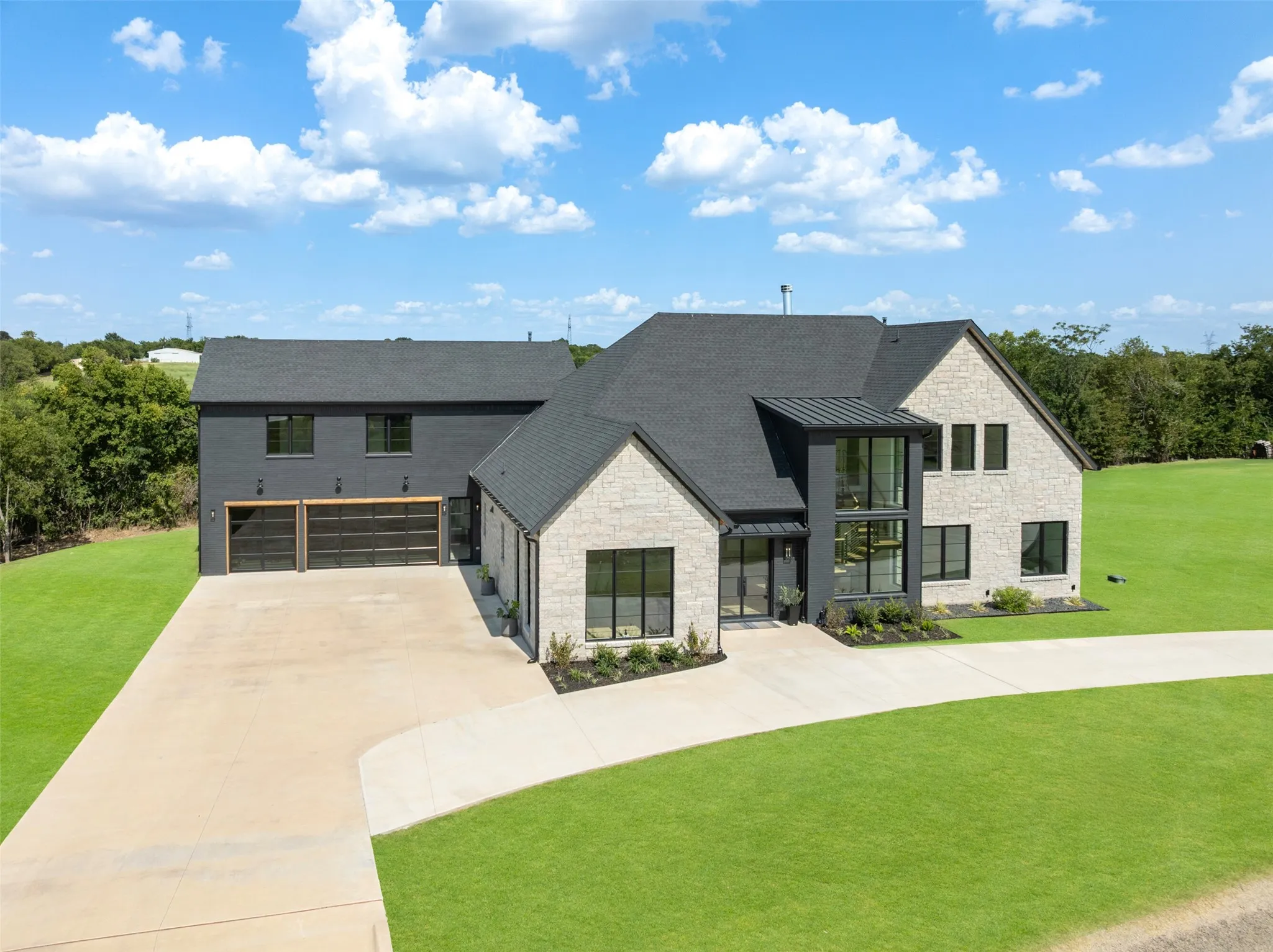 Single Family Residence For Sale in Grayson County , 1973 Carter Lane, Gunter, Texas 75058, 5 Bedroom, 5 Bathroom, 3 Garage spaces, 4,262 Sqft, built in 2024, mls#21321711, Real Estate Agent in Gunter, Homes For Sale in Grayson county, Homes For Sale in Gunter, Realtor in Gunter Texas, Real Estate Brokerage Independent Realty Texas, Luminita Cordes Realtor