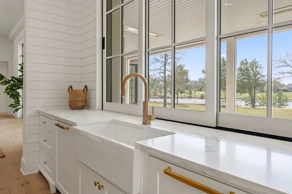 Single Family Residence For Sale in Henderson County , 3810 Windward Way, Malakoff, Texas 75148, 6 Bedrooms, 7 Bathrooms, 2 Garage spaces, 5,956 Sqft, built in 2021, Price $3,975,000, mls#21320526, Real Estate Agent in Malakoff, Homes For Sale in Henderson county, Homes For Sale in Malakoff, Realtor in Malakoff Texas, Real Estate Brokerage Independent Realty Texas, Luminita Cordes Realtor