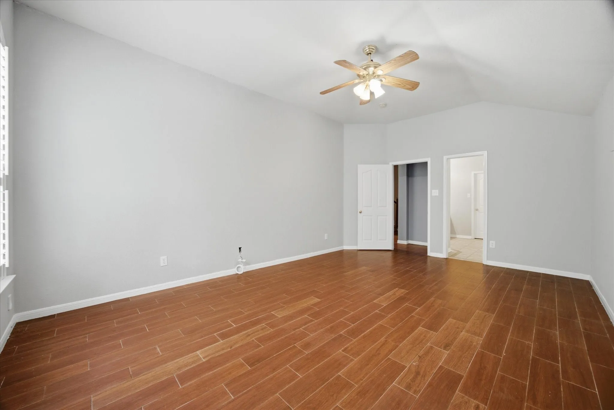 Single Family Residence For Rent in Collin County , 5101 Stonecrest Drive, Mc Kinney, Texas 75071, 3 Bedroom, 2 Bathroom, 2 Garage spaces, 2,492 Sqft, built in 2001, mls#21321770, Real Estate Agent in Mc Kinney, Homes For Rent in Collin county, Homes For Rent in Mc Kinney, Realtor in Mc Kinney Texas, Real Estate Brokerage Independent Realty Texas, Luminita Cordes Realtor