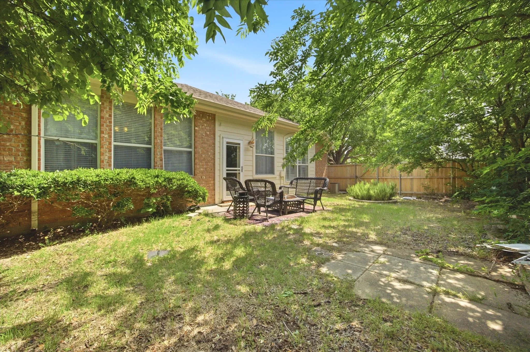 Single Family Residence For Rent in Collin County , 5101 Stonecrest Drive, Mc Kinney, Texas 75071, 3 Bedroom, 2 Bathroom, 2 Garage spaces, 2,492 Sqft, built in 2001, mls#21321770, Real Estate Agent in Mc Kinney, Homes For Rent in Collin county, Homes For Rent in Mc Kinney, Realtor in Mc Kinney Texas, Real Estate Brokerage Independent Realty Texas, Luminita Cordes Realtor