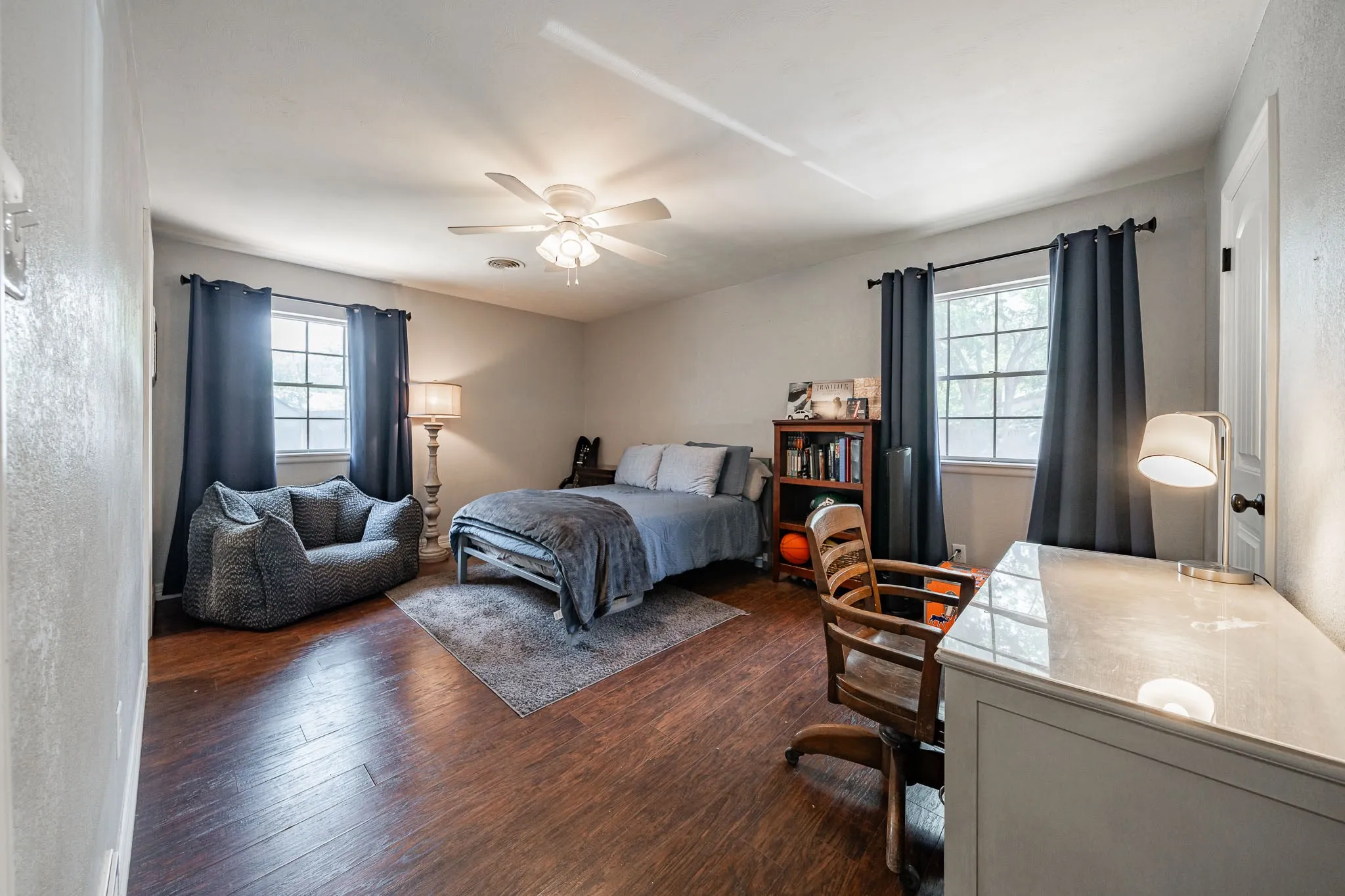 Single Family Residence For Sale in Taylor County , 1825 Elmwood Drive, Abilene, Texas 79605, 4 Bedroom, 4 Bathroom, 2 Garage spaces, 3,036 Sqft, built in 1960, mls#21321775, Real Estate Agent in Abilene, Homes For Sale in Taylor county, Homes For Sale in Abilene, Realtor in Abilene Texas, Real Estate Brokerage Independent Realty Texas, Luminita Cordes Realtor