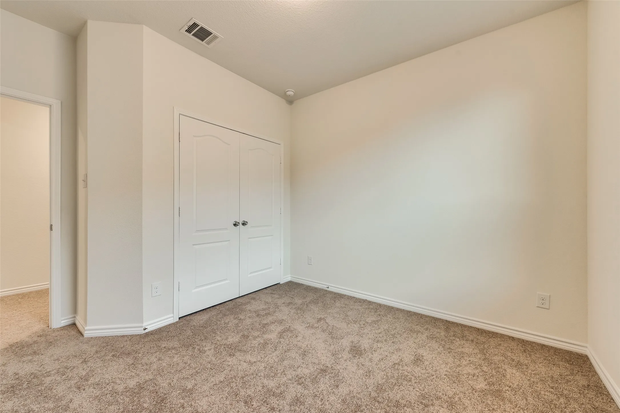 Single Family Residence For Rent in Denton County , 2708 Ryder Lane, Aubrey, Texas 76227, 4 Bedrooms, 2 Bathrooms, 2 Garage spaces, 1,853 Sqft, built in 2018, Price $2,300, mls#21321587, Real Estate Agent in Aubrey, Homes For Rent in Denton county, Homes For Rent in Aubrey, Realtor in Aubrey Texas, Real Estate Brokerage Independent Realty Texas, Luminita Cordes Realtor