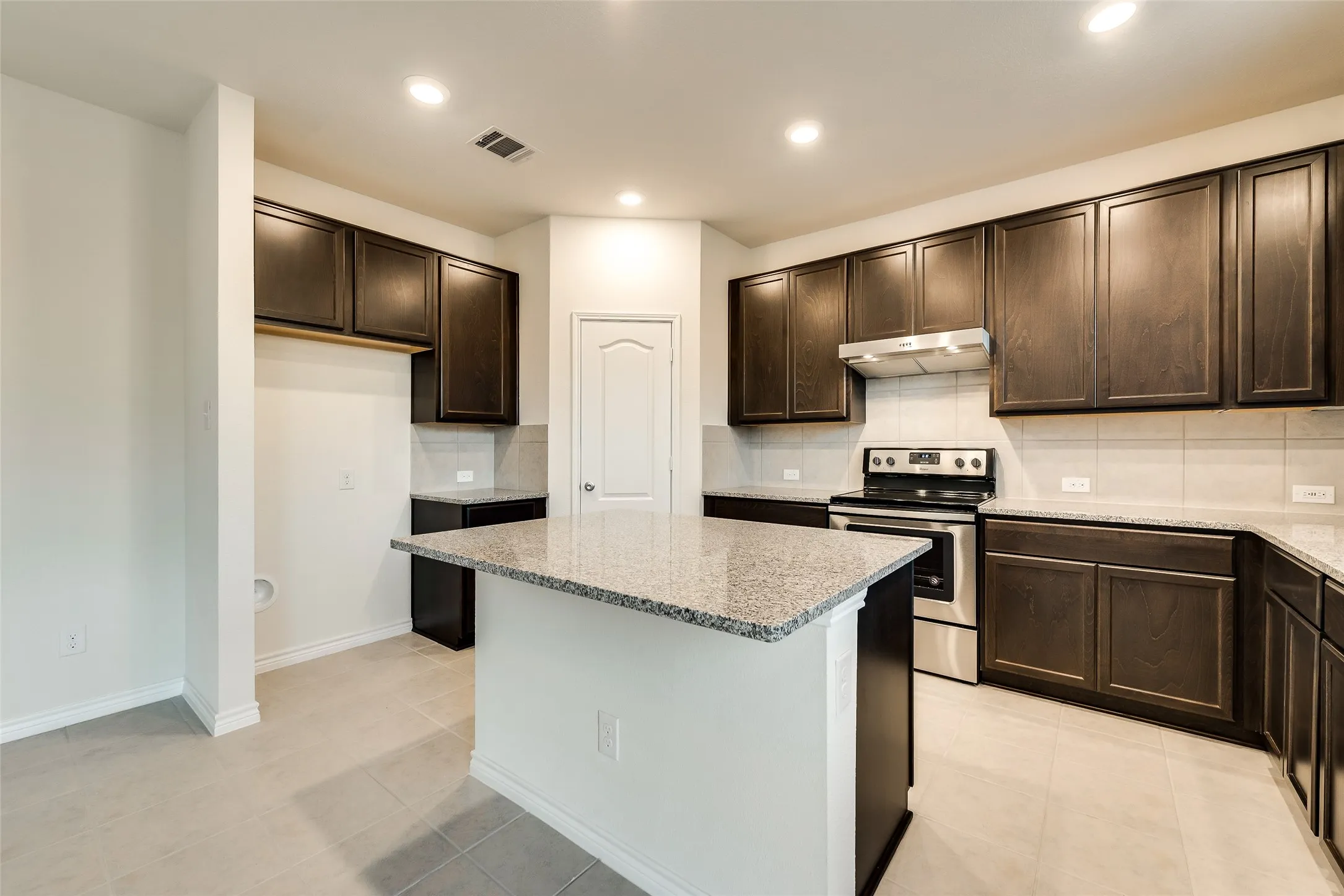Single Family Residence For Rent in Denton County , 2708 Ryder Lane, Aubrey, Texas 76227, 4 Bedrooms, 2 Bathrooms, 2 Garage spaces, 1,853 Sqft, built in 2018, Price $2,300, mls#21321587, Real Estate Agent in Aubrey, Homes For Rent in Denton county, Homes For Rent in Aubrey, Realtor in Aubrey Texas, Real Estate Brokerage Independent Realty Texas, Luminita Cordes Realtor