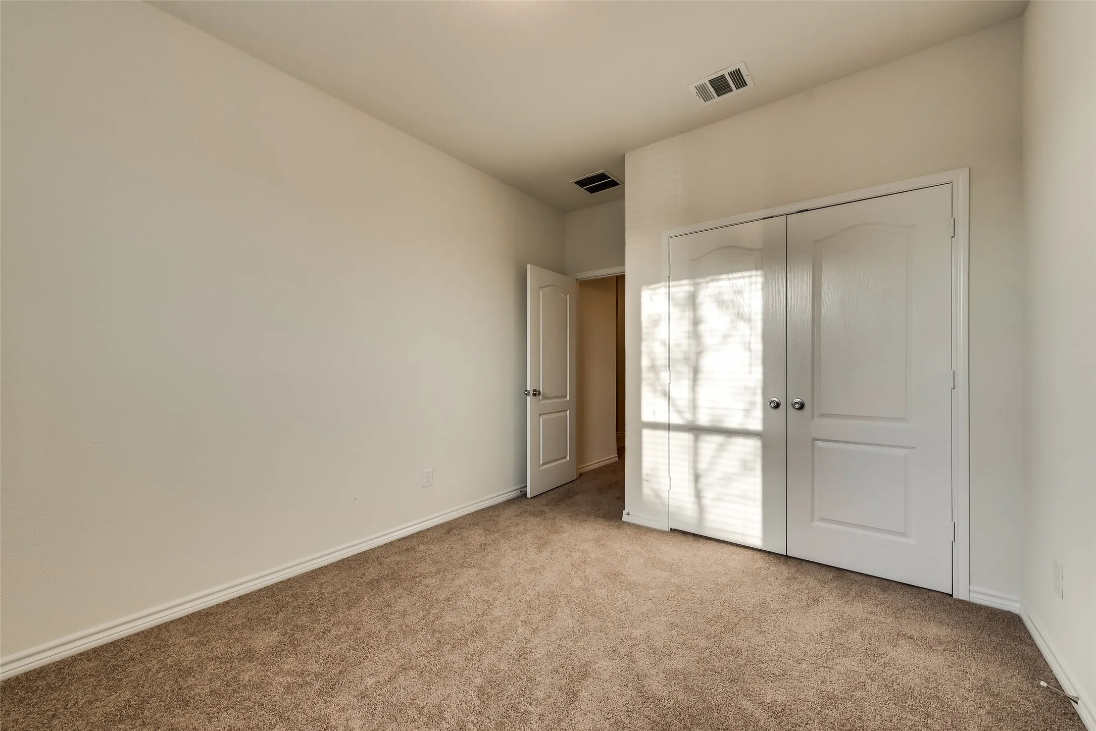 Single Family Residence For Rent in Denton County , 2708 Ryder Lane, Aubrey, Texas 76227, 4 Bedrooms, 2 Bathrooms, 2 Garage spaces, 1,853 Sqft, built in 2018, Price $2,300, mls#21321587, Real Estate Agent in Aubrey, Homes For Rent in Denton county, Homes For Rent in Aubrey, Realtor in Aubrey Texas, Real Estate Brokerage Independent Realty Texas, Luminita Cordes Realtor