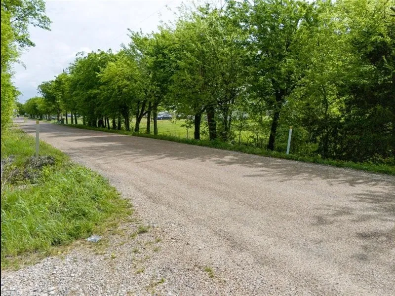 Mobile Home For Sale in Kaufman County , 15137 County Road 234 Road, Terrell, Texas 75160, 2 Bedroom, 2 Bathroom, 4 Garage spaces, 1,008 Sqft, built in 1987, mls#21321808, Real Estate Agent in Terrell, Homes For Sale in Kaufman county, Homes For Sale in Terrell, Realtor in Terrell Texas, Real Estate Brokerage Independent Realty Texas, Luminita Cordes Realtor