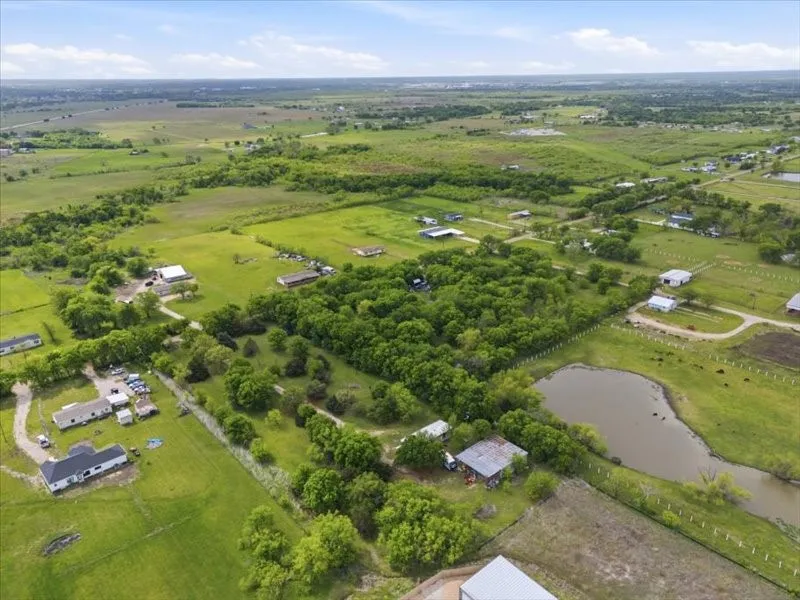 Mobile Home For Sale in Kaufman County , 15137 County Road 234 Road, Terrell, Texas 75160, 2 Bedroom, 2 Bathroom, 4 Garage spaces, 1,008 Sqft, built in 1987, mls#21321808, Real Estate Agent in Terrell, Homes For Sale in Kaufman county, Homes For Sale in Terrell, Realtor in Terrell Texas, Real Estate Brokerage Independent Realty Texas, Luminita Cordes Realtor