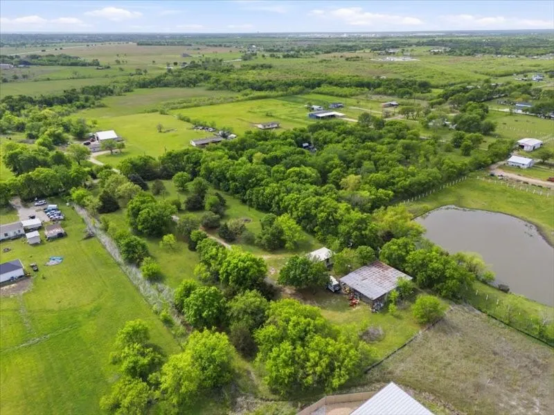 Mobile Home For Sale in Kaufman County , 15137 County Road 234 Road, Terrell, Texas 75160, 2 Bedroom, 2 Bathroom, 4 Garage spaces, 1,008 Sqft, built in 1987, mls#21321808, Real Estate Agent in Terrell, Homes For Sale in Kaufman county, Homes For Sale in Terrell, Realtor in Terrell Texas, Real Estate Brokerage Independent Realty Texas, Luminita Cordes Realtor