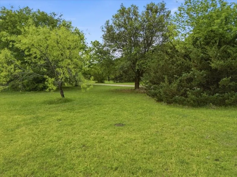 Mobile Home For Sale in Kaufman County , 15137 County Road 234 Road, Terrell, Texas 75160, 2 Bedroom, 2 Bathroom, 4 Garage spaces, 1,008 Sqft, built in 1987, mls#21321808, Real Estate Agent in Terrell, Homes For Sale in Kaufman county, Homes For Sale in Terrell, Realtor in Terrell Texas, Real Estate Brokerage Independent Realty Texas, Luminita Cordes Realtor