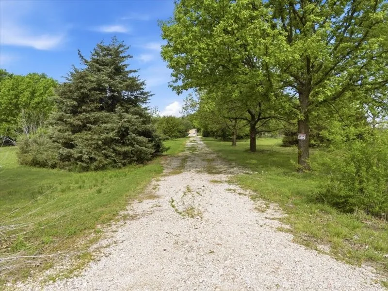 Mobile Home For Sale in Kaufman County , 15137 County Road 234 Road, Terrell, Texas 75160, 2 Bedroom, 2 Bathroom, 4 Garage spaces, 1,008 Sqft, built in 1987, mls#21321808, Real Estate Agent in Terrell, Homes For Sale in Kaufman county, Homes For Sale in Terrell, Realtor in Terrell Texas, Real Estate Brokerage Independent Realty Texas, Luminita Cordes Realtor