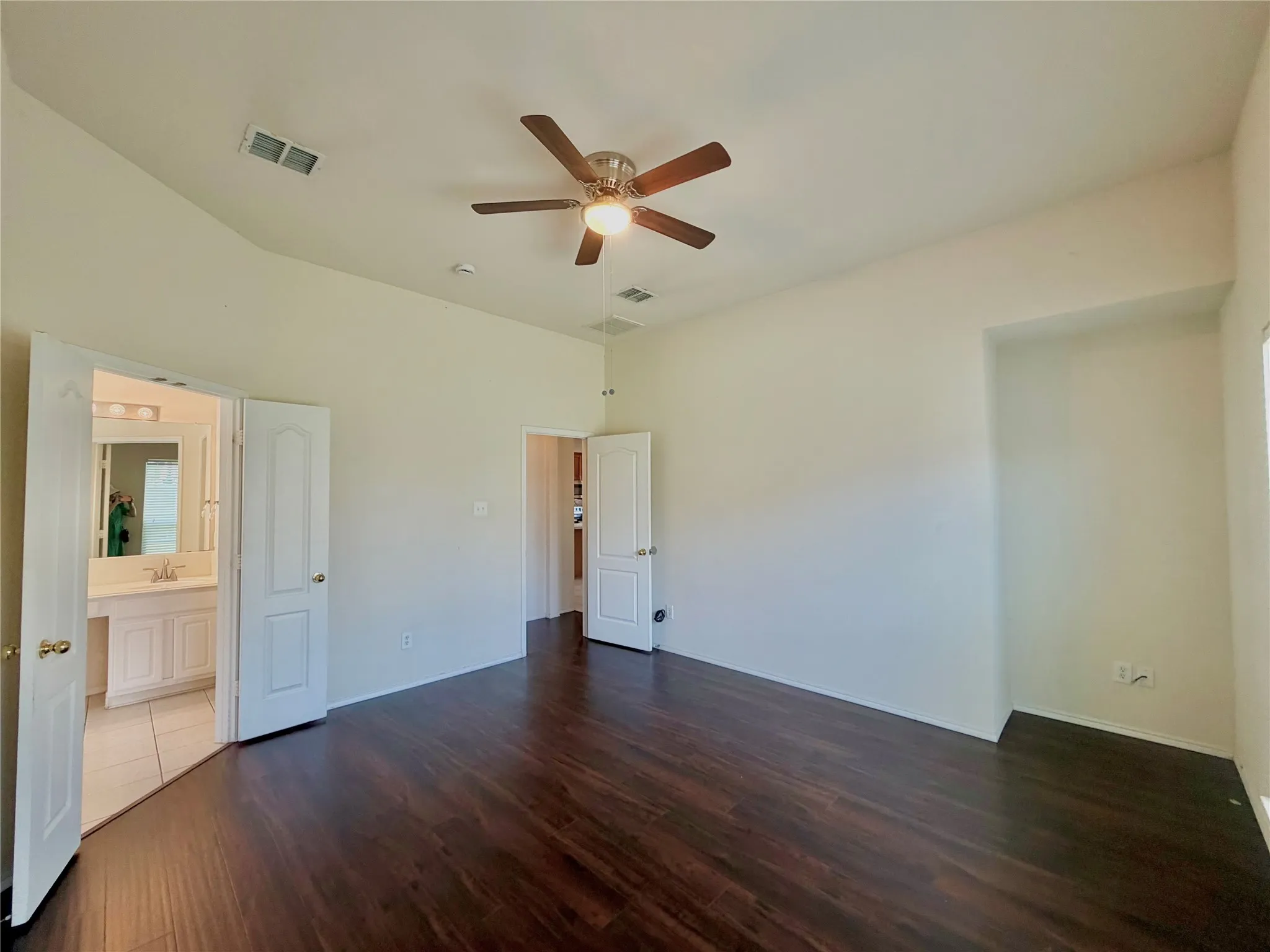 Single Family Residence For Rent in Collin County , 8520 Ontario Drive, Mc Kinney, Texas 75072, 3 Bedroom, 2 Bathroom, 2 Garage spaces, 1,737 Sqft, built in 2002, mls#21321801, Real Estate Agent in Mc Kinney, Homes For Rent in Collin county, Homes For Rent in Mc Kinney, Realtor in Mc Kinney Texas, Real Estate Brokerage Independent Realty Texas, Luminita Cordes Realtor