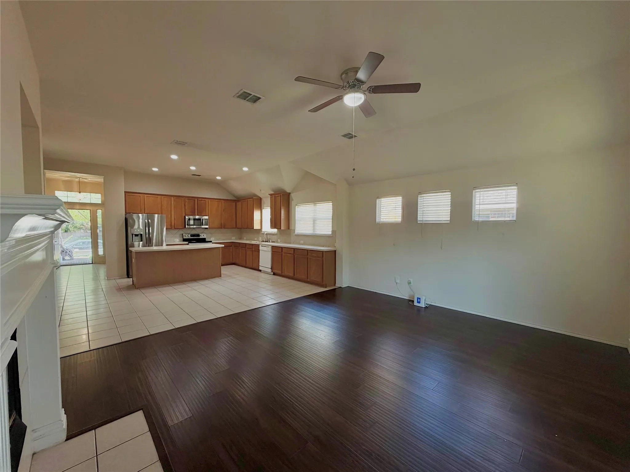 Single Family Residence For Rent in Collin County , 8520 Ontario Drive, Mc Kinney, Texas 75072, 3 Bedroom, 2 Bathroom, 2 Garage spaces, 1,737 Sqft, built in 2002, mls#21321801, Real Estate Agent in Mc Kinney, Homes For Rent in Collin county, Homes For Rent in Mc Kinney, Realtor in Mc Kinney Texas, Real Estate Brokerage Independent Realty Texas, Luminita Cordes Realtor