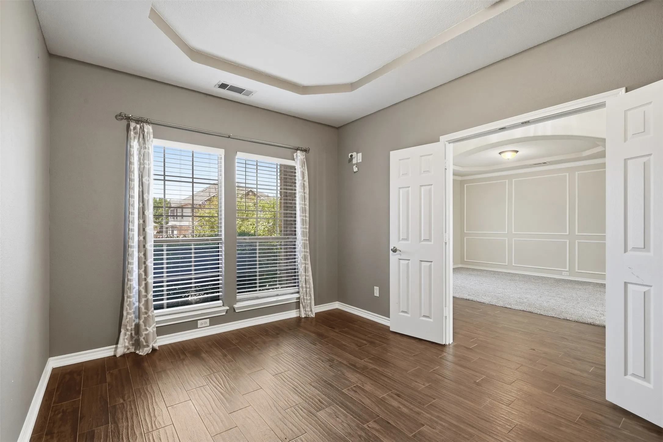 Single Family Residence For Sale in Tarrant County , 7120 Brekenridge Drive, Fort Worth, Texas 76179, 5 Bedroom, 4 Bathroom, 2 Garage spaces, 3,860 Sqft, built in 2005, mls#21321831, Real Estate Agent in Fort Worth, Homes For Sale in Tarrant county, Homes For Sale in Fort Worth, Realtor in Fort Worth Texas, Real Estate Brokerage Independent Realty Texas, Luminita Cordes Realtor