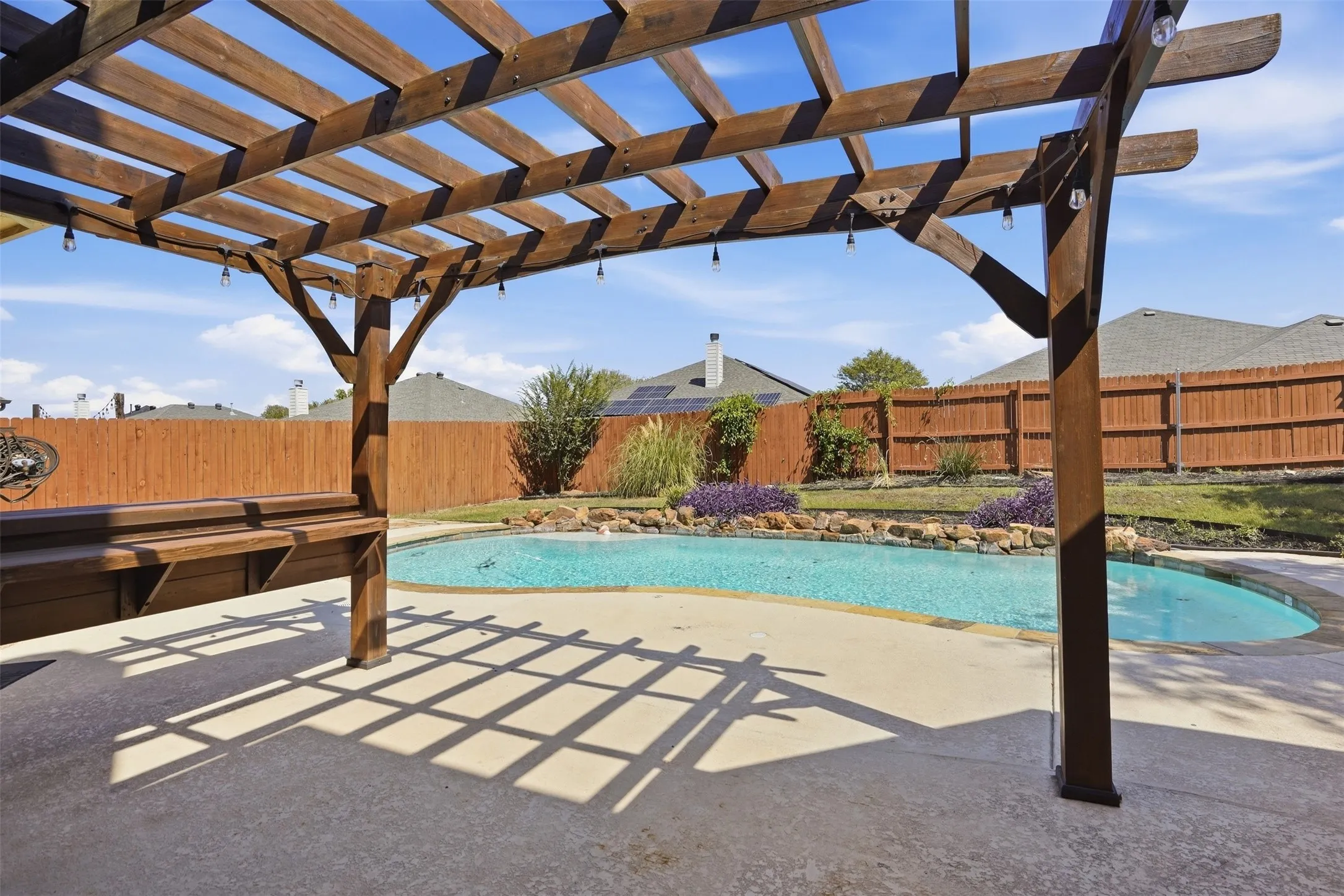 Single Family Residence For Sale in Tarrant County , 7120 Brekenridge Drive, Fort Worth, Texas 76179, 5 Bedroom, 4 Bathroom, 2 Garage spaces, 3,860 Sqft, built in 2005, mls#21321831, Real Estate Agent in Fort Worth, Homes For Sale in Tarrant county, Homes For Sale in Fort Worth, Realtor in Fort Worth Texas, Real Estate Brokerage Independent Realty Texas, Luminita Cordes Realtor