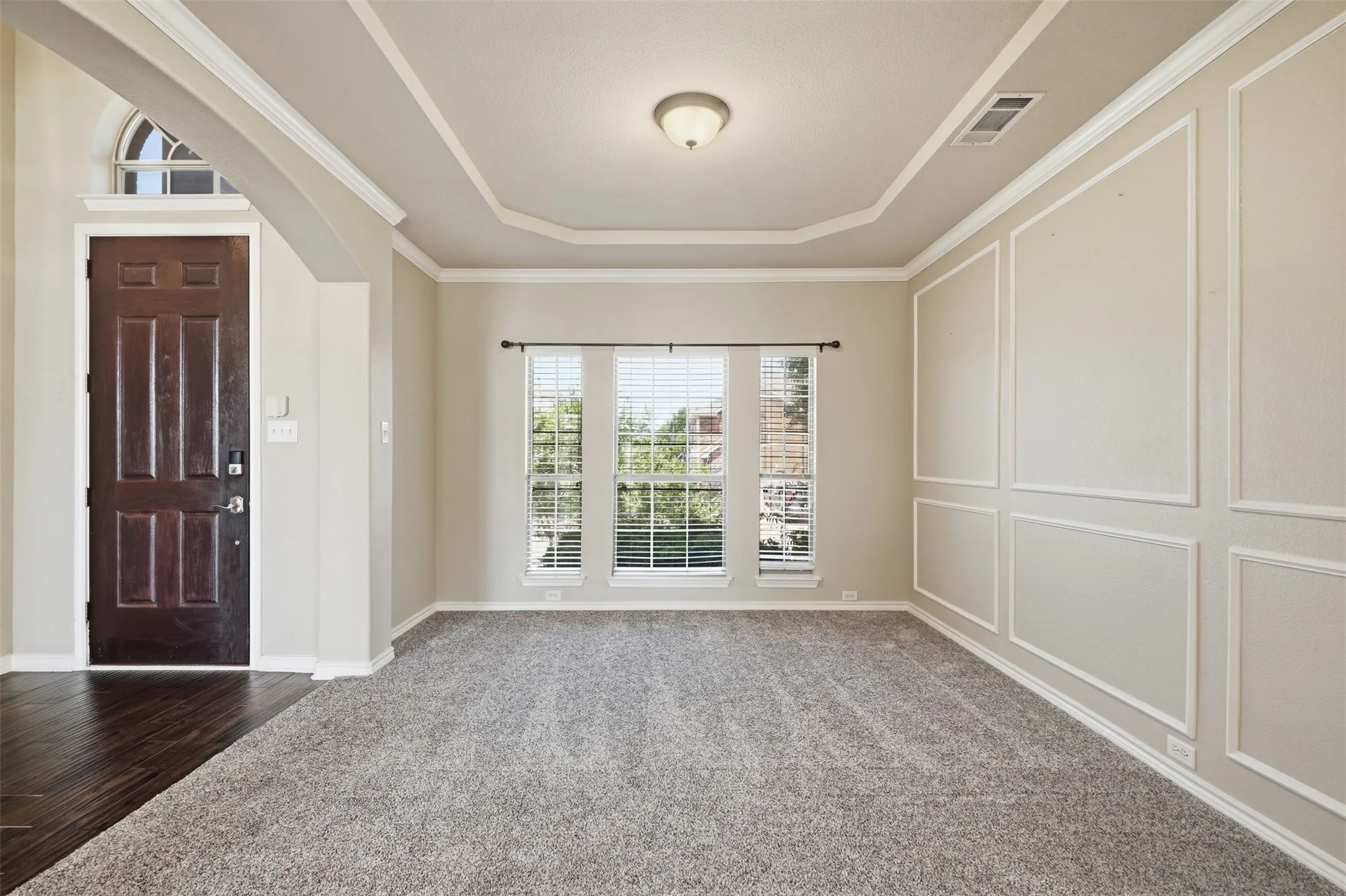Single Family Residence For Sale in Tarrant County , 7120 Brekenridge Drive, Fort Worth, Texas 76179, 5 Bedroom, 4 Bathroom, 2 Garage spaces, 3,860 Sqft, built in 2005, mls#21321831, Real Estate Agent in Fort Worth, Homes For Sale in Tarrant county, Homes For Sale in Fort Worth, Realtor in Fort Worth Texas, Real Estate Brokerage Independent Realty Texas, Luminita Cordes Realtor