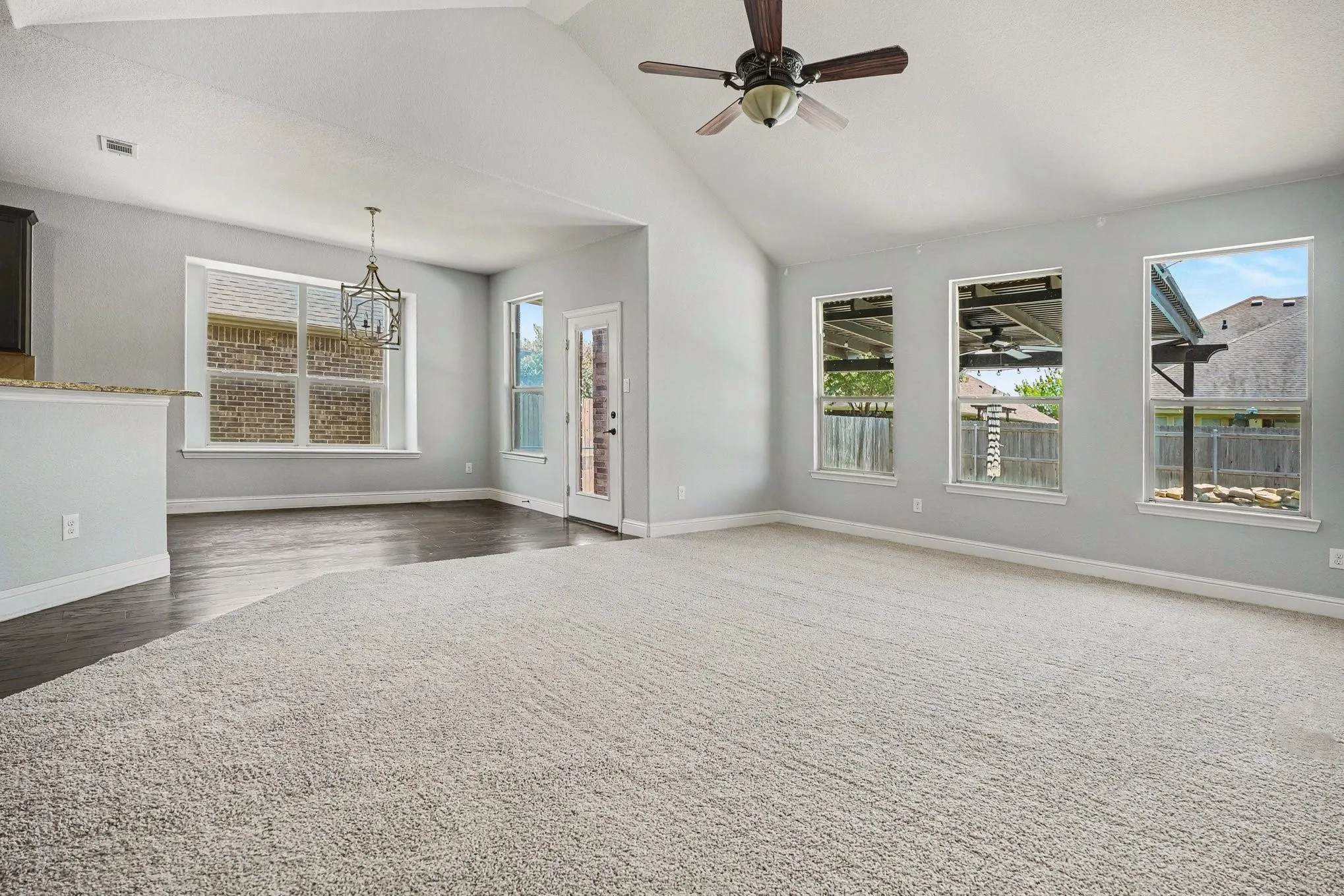 Single Family Residence For Sale in Tarrant County , 4310 Garden Path Lane, Mansfield, Texas 76063, 3 Bedroom, 3 Bathroom, 2 Garage spaces, 2,846 Sqft, built in 2012, mls#21321310, Real Estate Agent in Mansfield, Homes For Sale in Tarrant county, Homes For Sale in Mansfield, Realtor in Mansfield Texas, Real Estate Brokerage Independent Realty Texas, Luminita Cordes Realtor