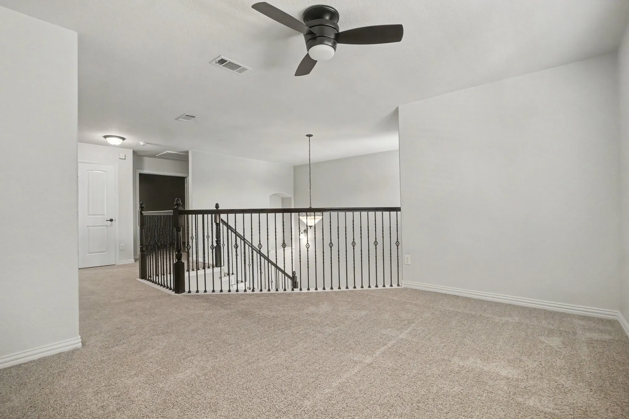 Single Family Residence For Sale in Tarrant County , 4310 Garden Path Lane, Mansfield, Texas 76063, 3 Bedroom, 3 Bathroom, 2 Garage spaces, 2,846 Sqft, built in 2012, mls#21321310, Real Estate Agent in Mansfield, Homes For Sale in Tarrant county, Homes For Sale in Mansfield, Realtor in Mansfield Texas, Real Estate Brokerage Independent Realty Texas, Luminita Cordes Realtor