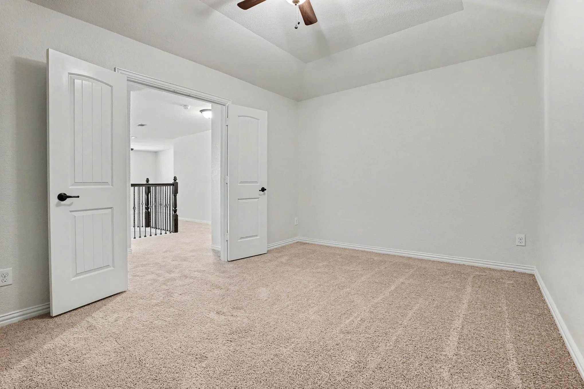 Single Family Residence For Sale in Tarrant County , 4310 Garden Path Lane, Mansfield, Texas 76063, 3 Bedroom, 3 Bathroom, 2 Garage spaces, 2,846 Sqft, built in 2012, mls#21321310, Real Estate Agent in Mansfield, Homes For Sale in Tarrant county, Homes For Sale in Mansfield, Realtor in Mansfield Texas, Real Estate Brokerage Independent Realty Texas, Luminita Cordes Realtor