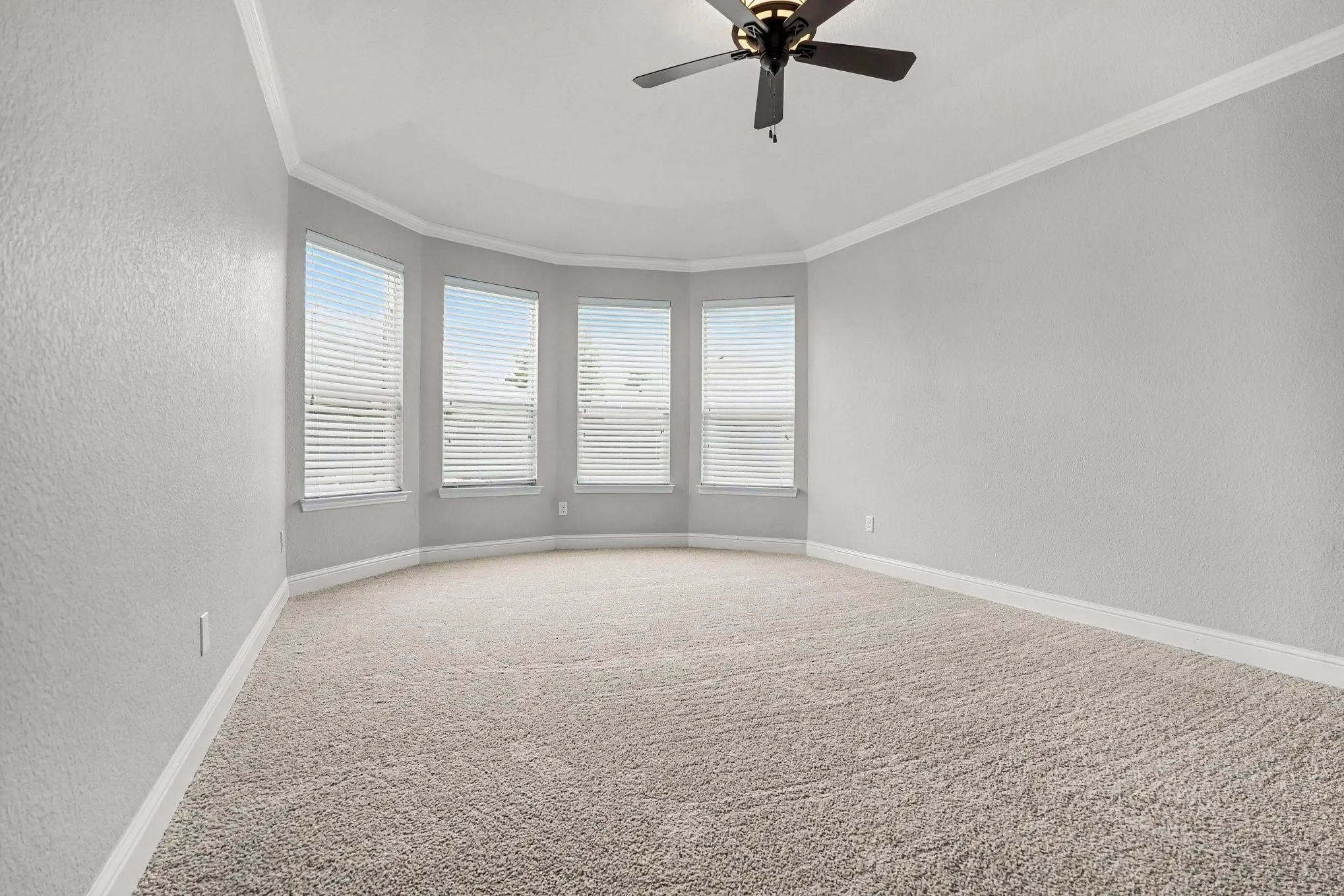 Single Family Residence For Sale in Tarrant County , 4310 Garden Path Lane, Mansfield, Texas 76063, 3 Bedroom, 3 Bathroom, 2 Garage spaces, 2,846 Sqft, built in 2012, mls#21321310, Real Estate Agent in Mansfield, Homes For Sale in Tarrant county, Homes For Sale in Mansfield, Realtor in Mansfield Texas, Real Estate Brokerage Independent Realty Texas, Luminita Cordes Realtor