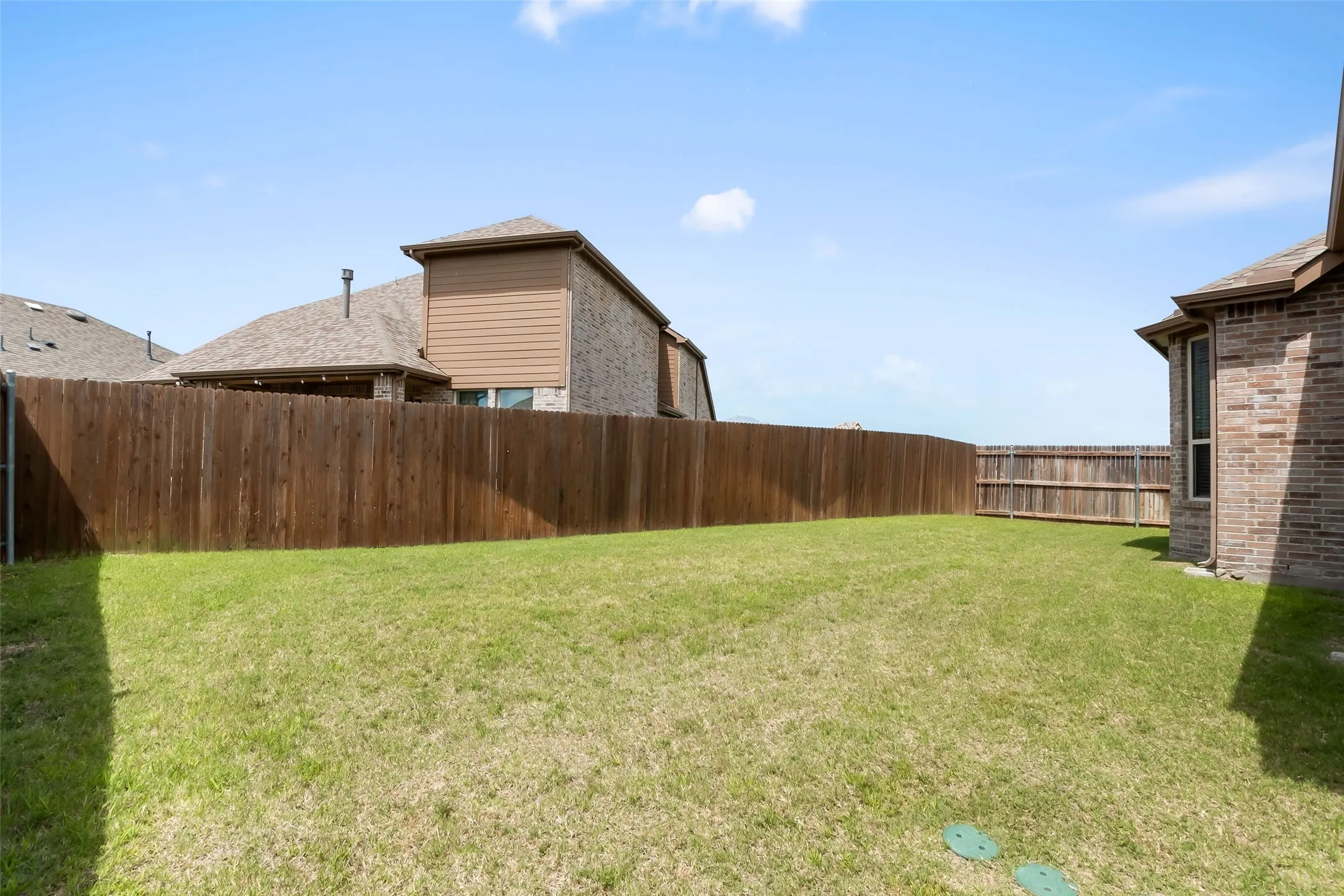 Single Family Residence For Sale in Kaufman County , 1545 Sugarberry Drive, Forney, Texas 75126, 4 Bedroom, 3 Bathroom, 2 Garage spaces, 2,156 Sqft, built in 2020, mls#21321208, Real Estate Agent in Forney, Homes For Sale in Kaufman county, Homes For Sale in Forney, Realtor in Forney Texas, Real Estate Brokerage Independent Realty Texas, Luminita Cordes Realtor