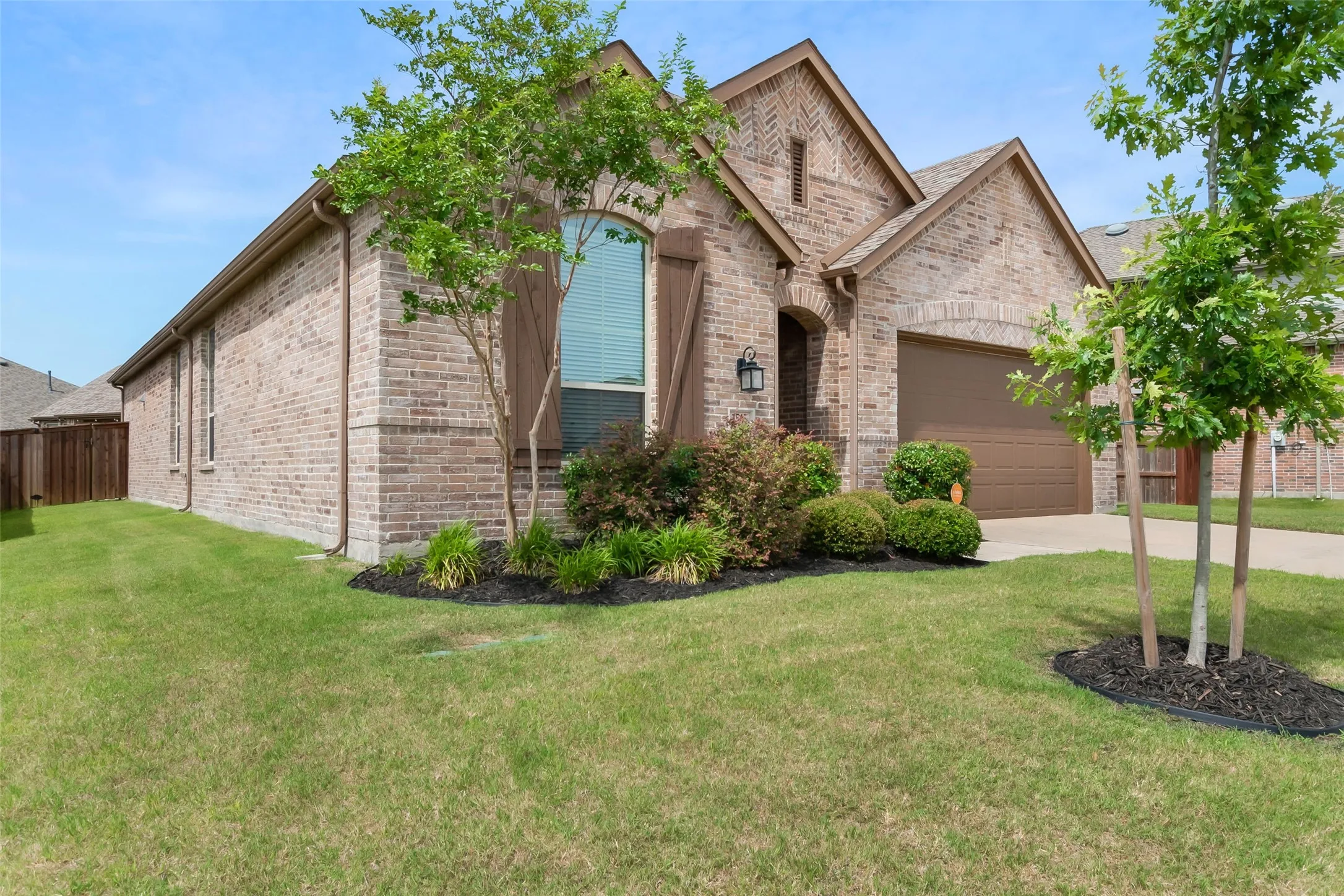 Single Family Residence For Sale in Kaufman County , 1545 Sugarberry Drive, Forney, Texas 75126, 4 Bedroom, 3 Bathroom, 2 Garage spaces, 2,156 Sqft, built in 2020, mls#21321208, Real Estate Agent in Forney, Homes For Sale in Kaufman county, Homes For Sale in Forney, Realtor in Forney Texas, Real Estate Brokerage Independent Realty Texas, Luminita Cordes Realtor