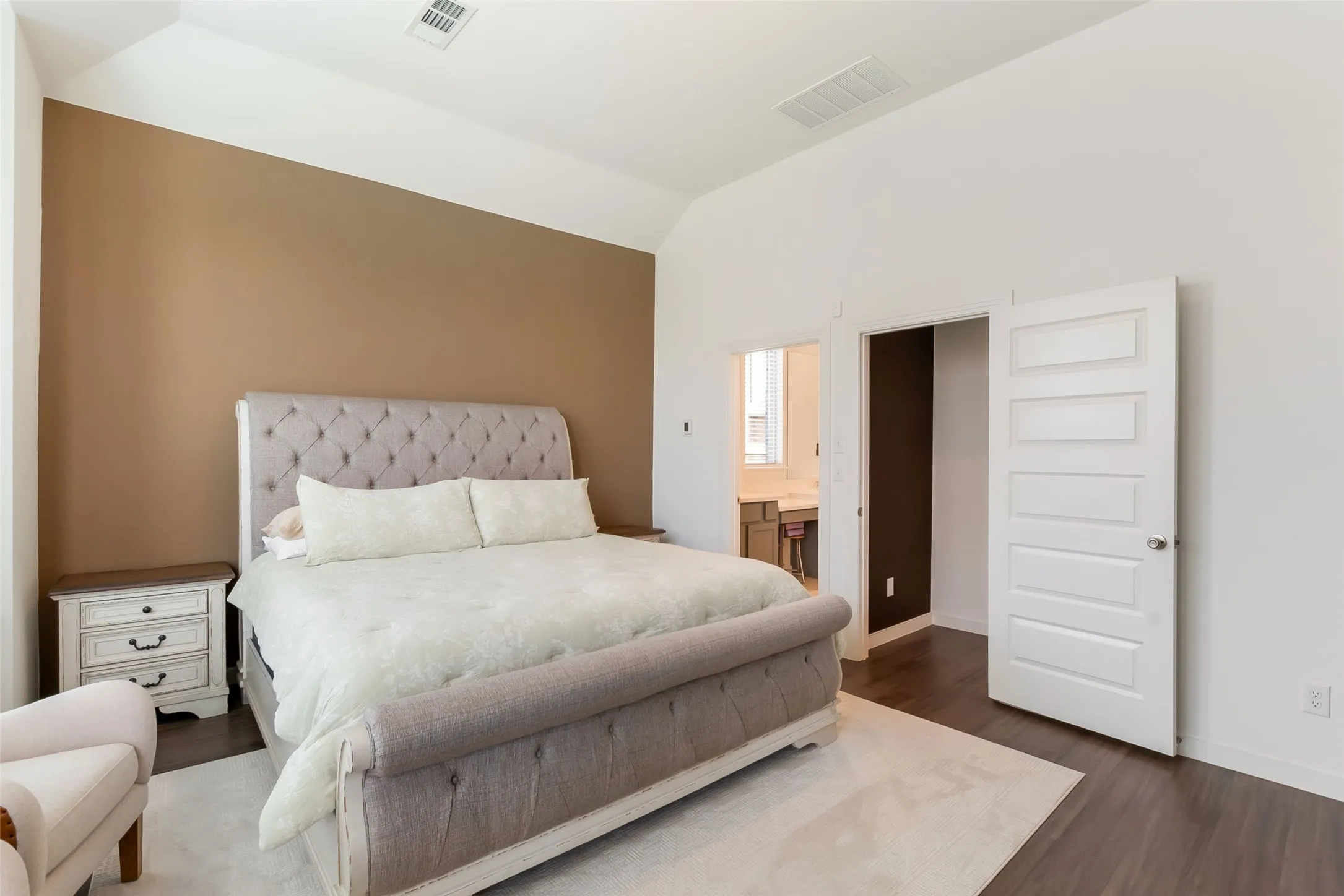 Single Family Residence For Sale in Kaufman County , 1545 Sugarberry Drive, Forney, Texas 75126, 4 Bedroom, 3 Bathroom, 2 Garage spaces, 2,156 Sqft, built in 2020, mls#21321208, Real Estate Agent in Forney, Homes For Sale in Kaufman county, Homes For Sale in Forney, Realtor in Forney Texas, Real Estate Brokerage Independent Realty Texas, Luminita Cordes Realtor