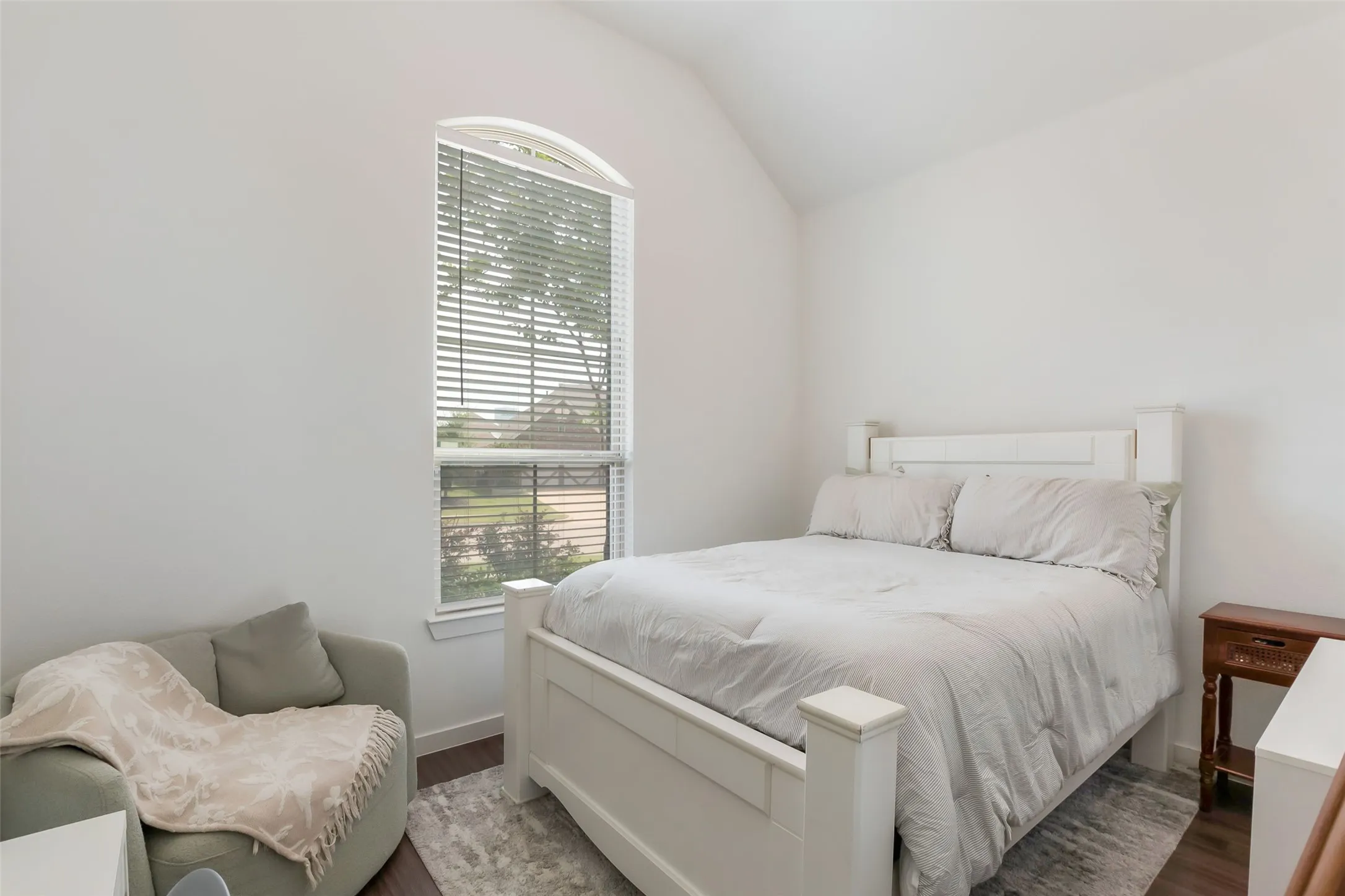 Single Family Residence For Sale in Kaufman County , 1545 Sugarberry Drive, Forney, Texas 75126, 4 Bedroom, 3 Bathroom, 2 Garage spaces, 2,156 Sqft, built in 2020, mls#21321208, Real Estate Agent in Forney, Homes For Sale in Kaufman county, Homes For Sale in Forney, Realtor in Forney Texas, Real Estate Brokerage Independent Realty Texas, Luminita Cordes Realtor